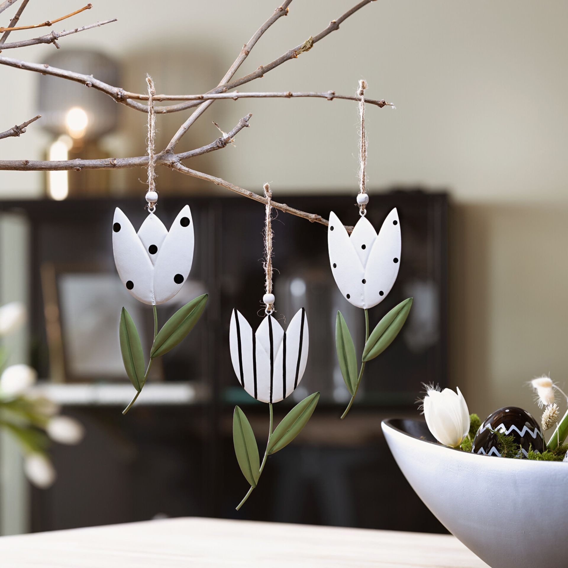 Home-trends24.de Dekohänger Blumen Hänger Tulpe Metall Deko weiß schwarz grün 3er-Set (3 St)
