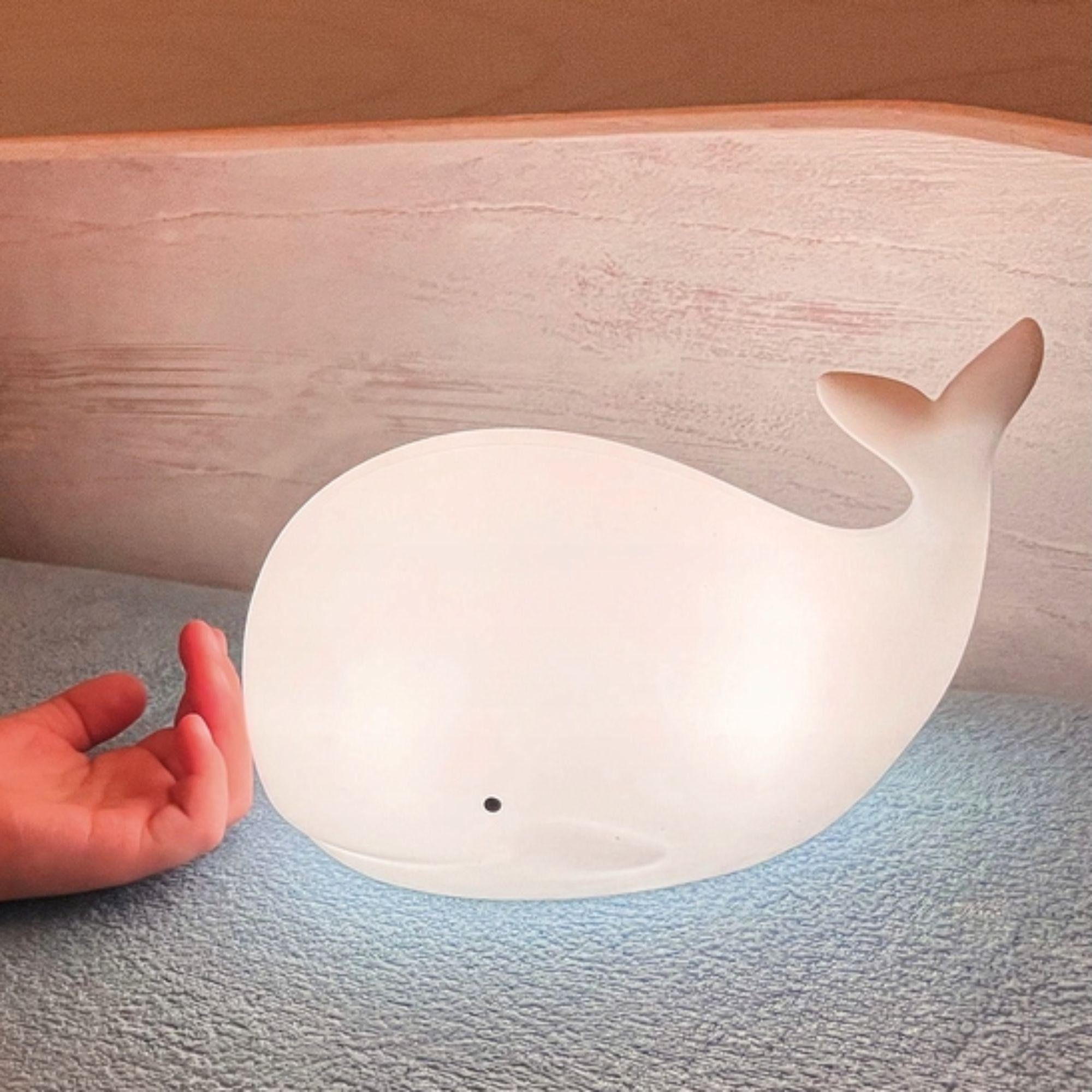 Rabbit & Friends LED Nachtlicht Wal Silikon Lampe mit Fernbedienung, LED fest integriert