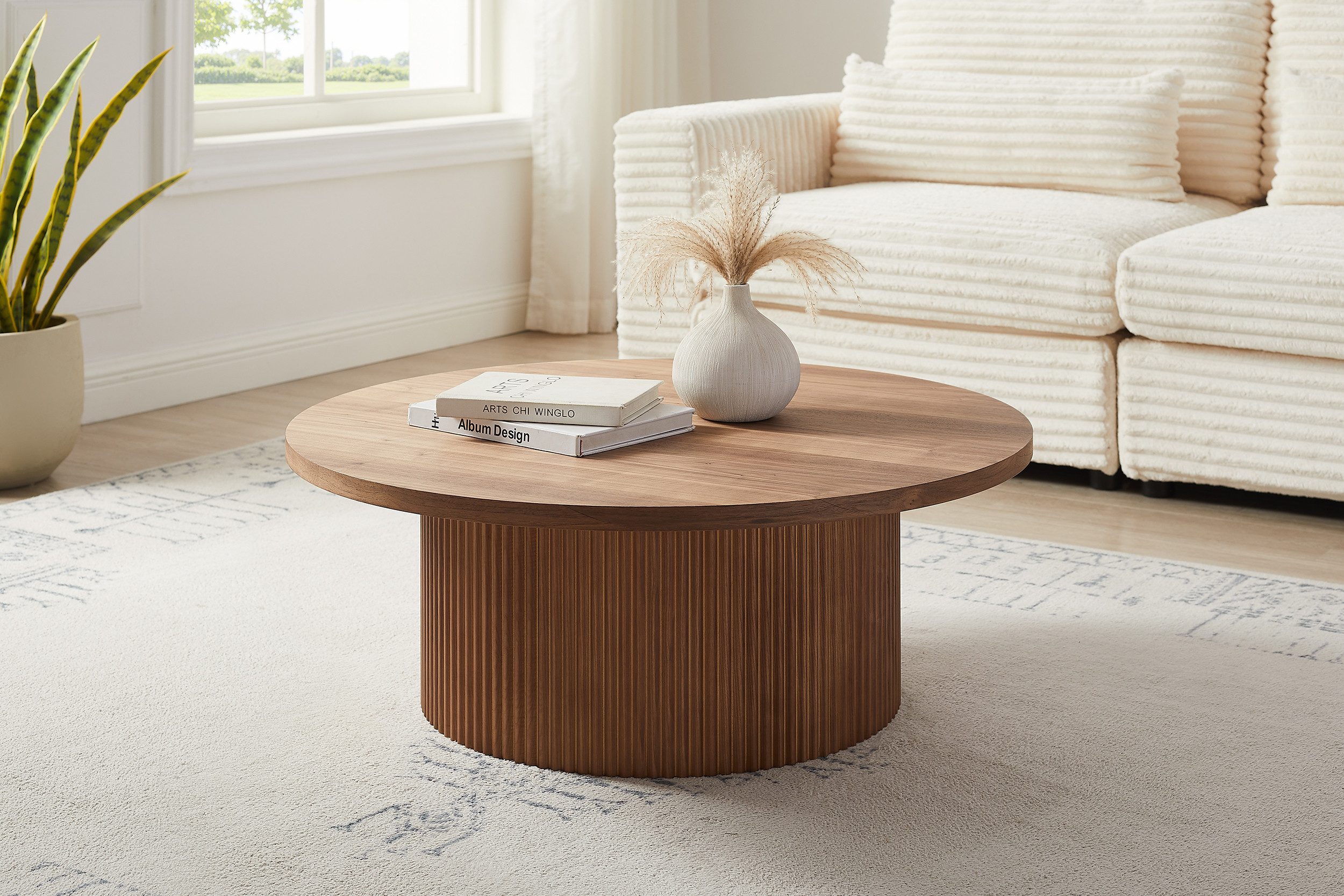 SalesFever Couchtisch mit Massivholz-Lamellen, Ø 85 cm (1-St), Moderner Wohnzimmertisch aus Holz in natürlichem Look – Bild 2 von 5