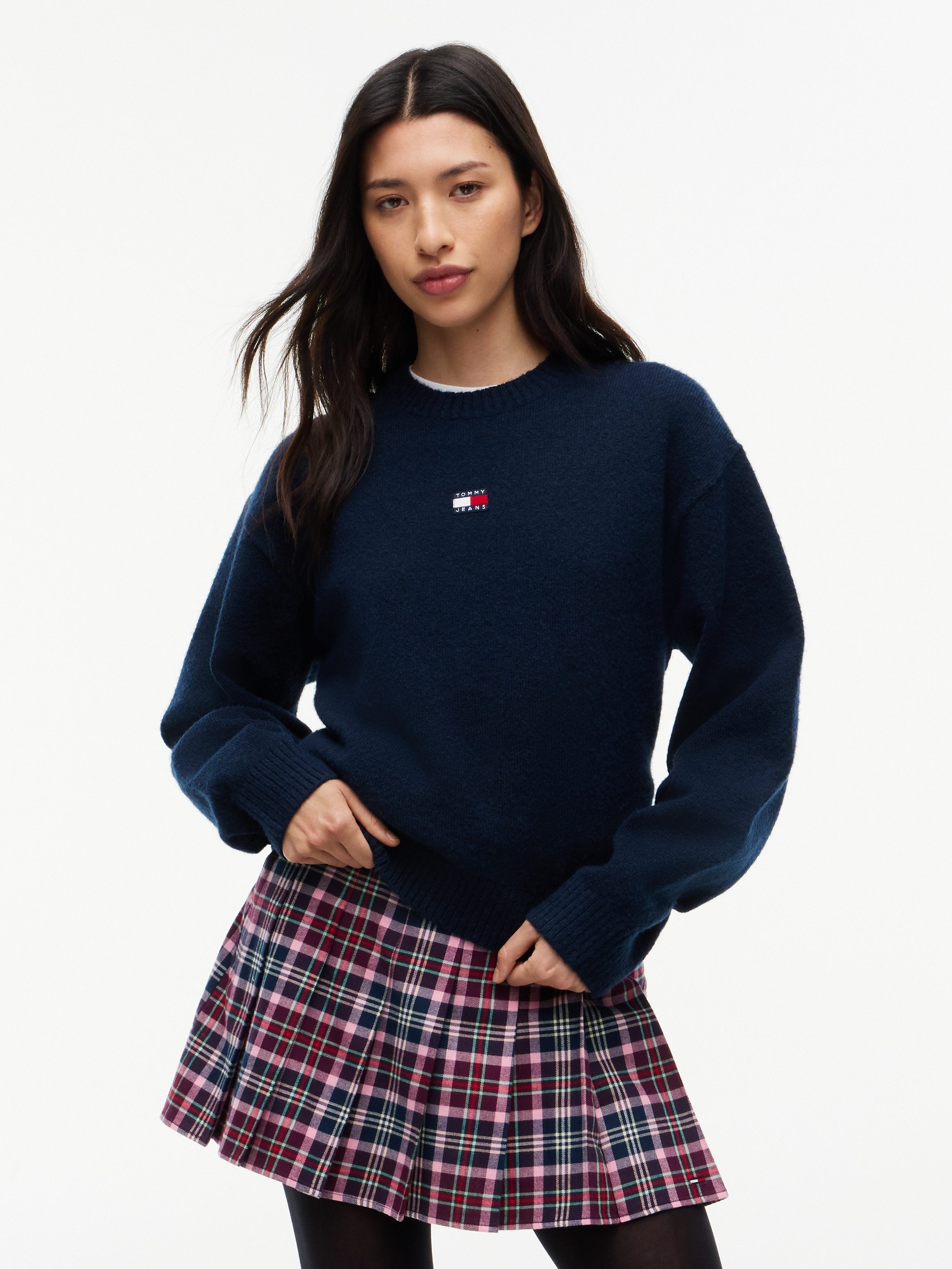 Tommy Jeans Rundhalspullover TJW FLUFFY BADGE SWEATER EXT Materialmix