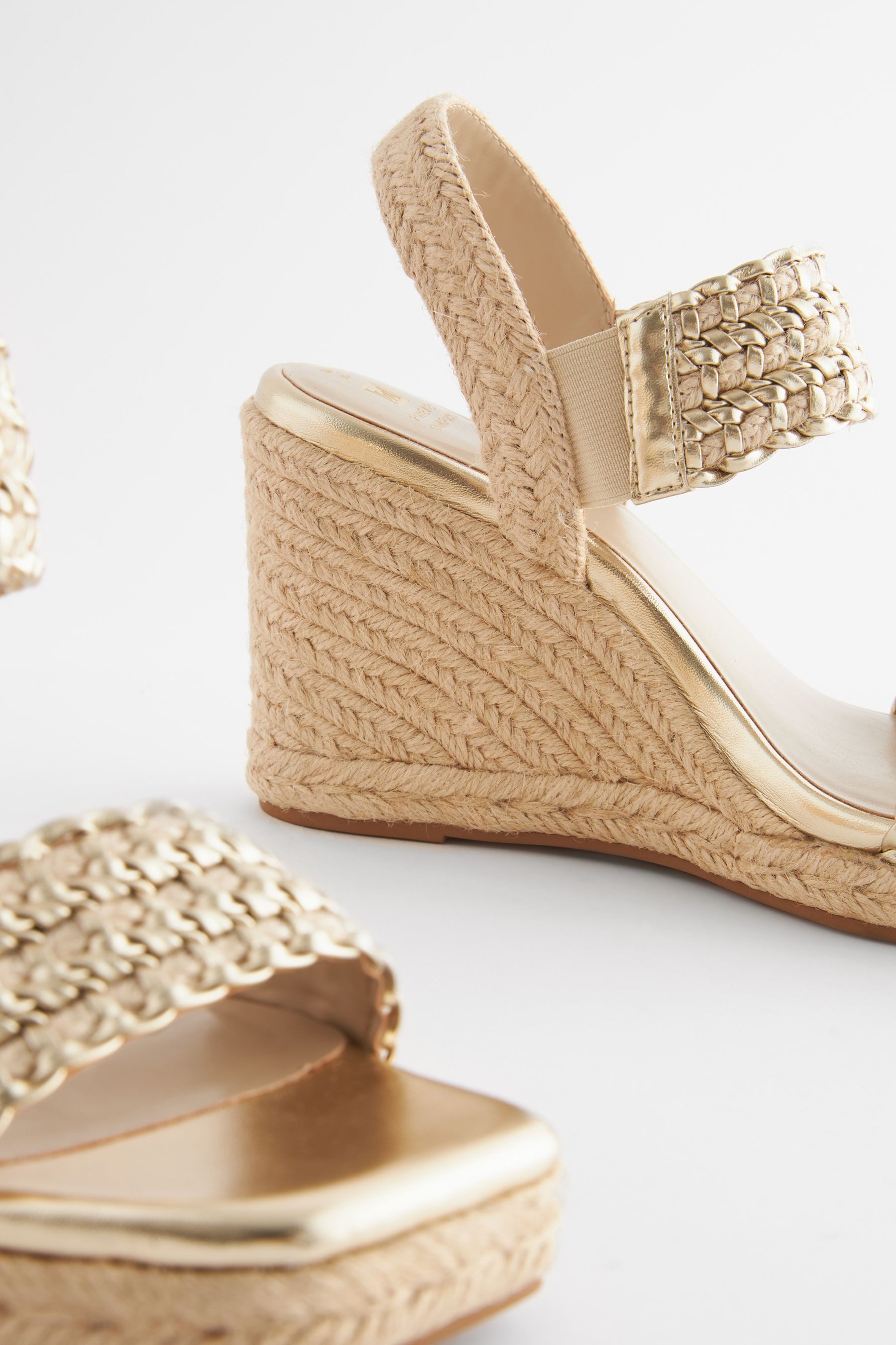 Next Forever Comfort® Gewebte, eckige Sandalen günstig online kaufen