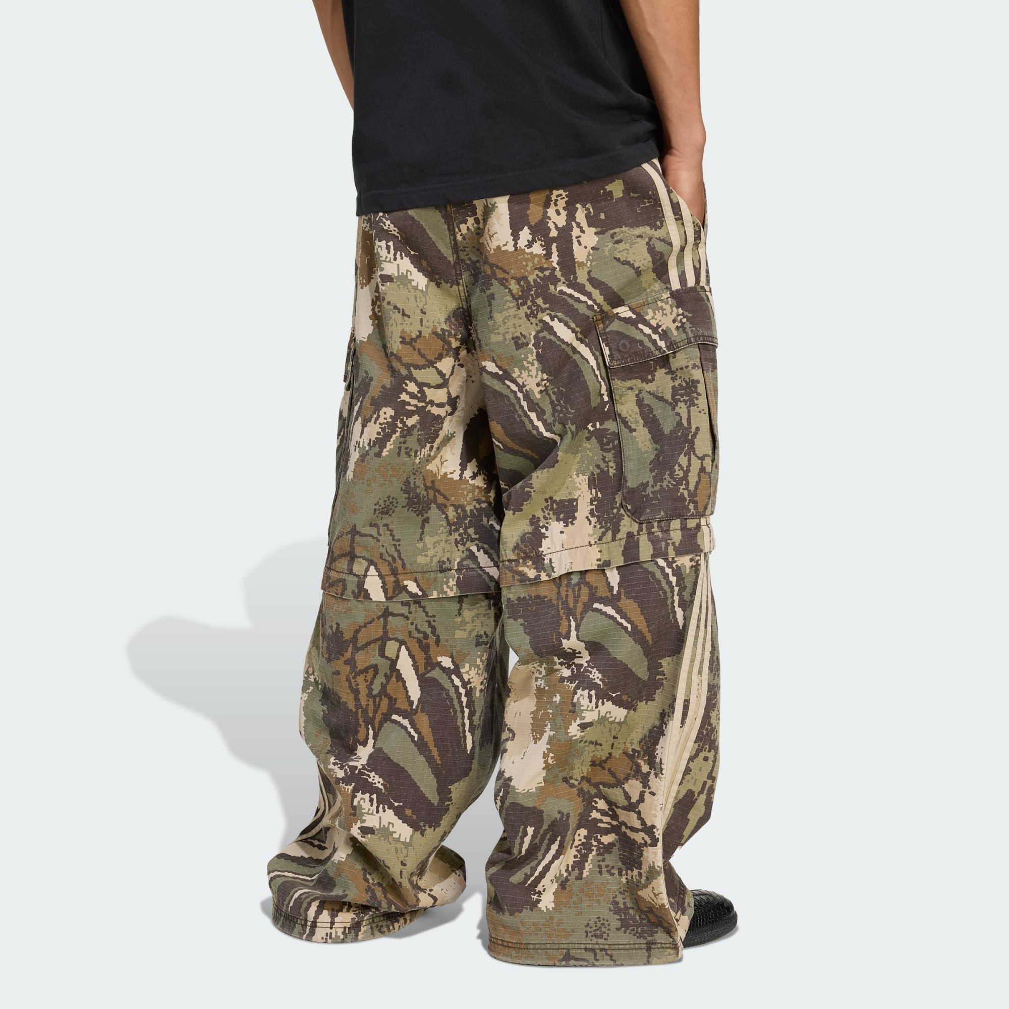 adidas Originals Laufshorts CARGO-HOSE MIT ABNEHMBAREN BEINEN (1-tlg) günstig online kaufen