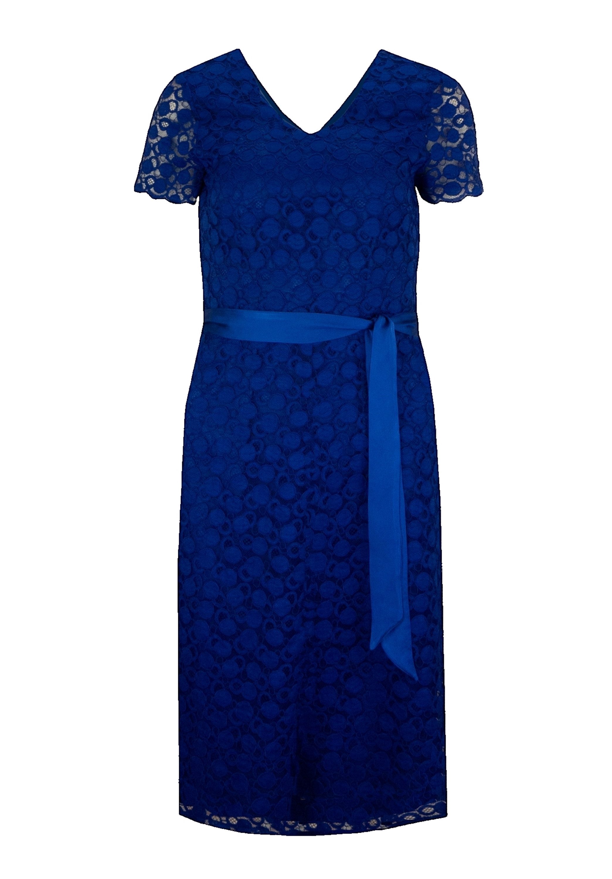 bianca Spitzenkleid DARCEY in angesagter Trendfarbe und femininer Form günstig online kaufen