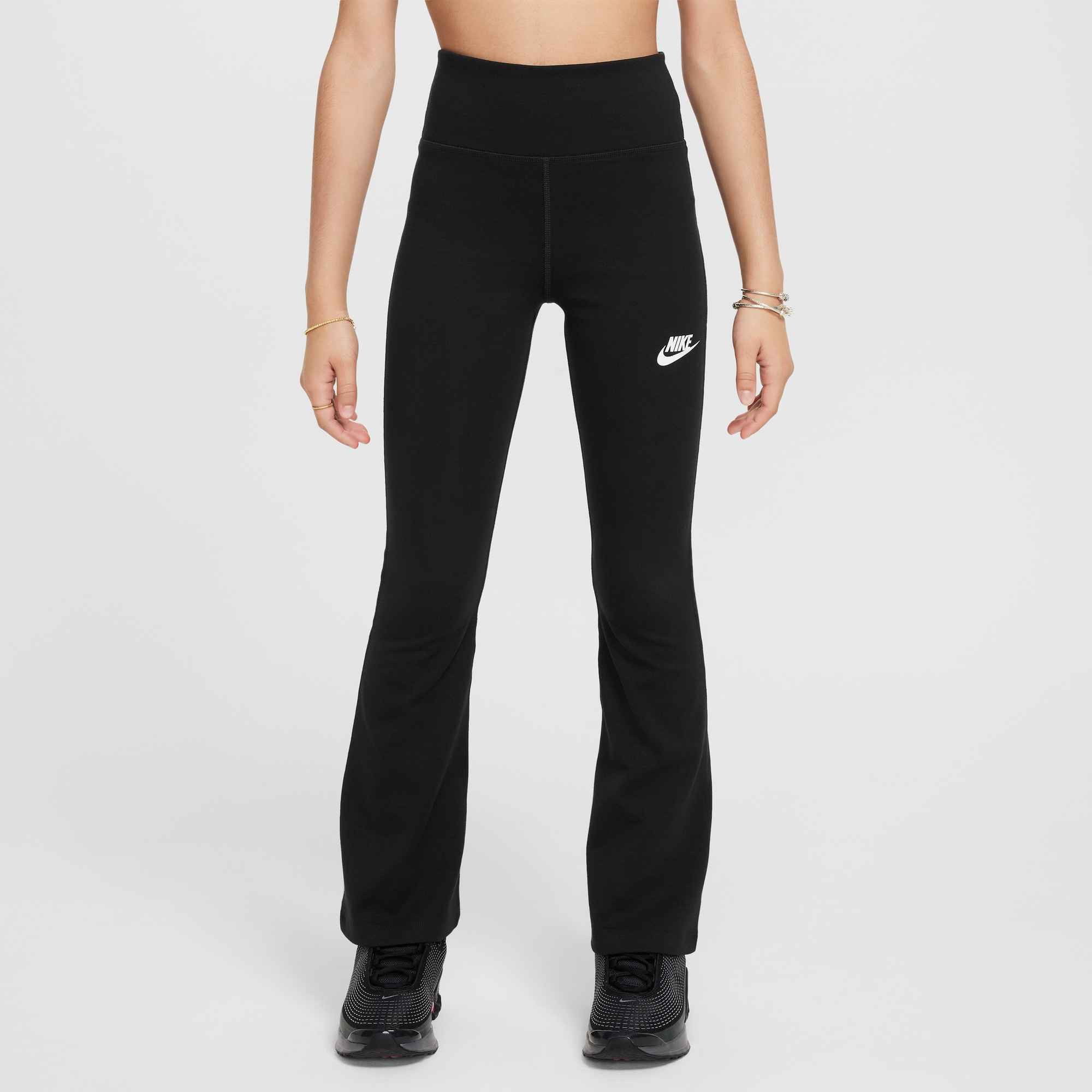 Nike Sportswear Shorts G NSW CLSSC HR FLARE TGHT LBR sportlicher Stil, für Sportmode und Streetwear, vielseitig einsetzbar