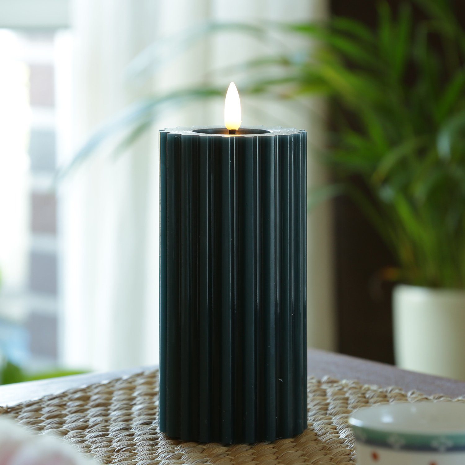 MARELIDA LED Kerze Aus Echtwachs – Mit Rillen, Timer, Flackernder Flamme, 14,5 Cm Hoch, Blau