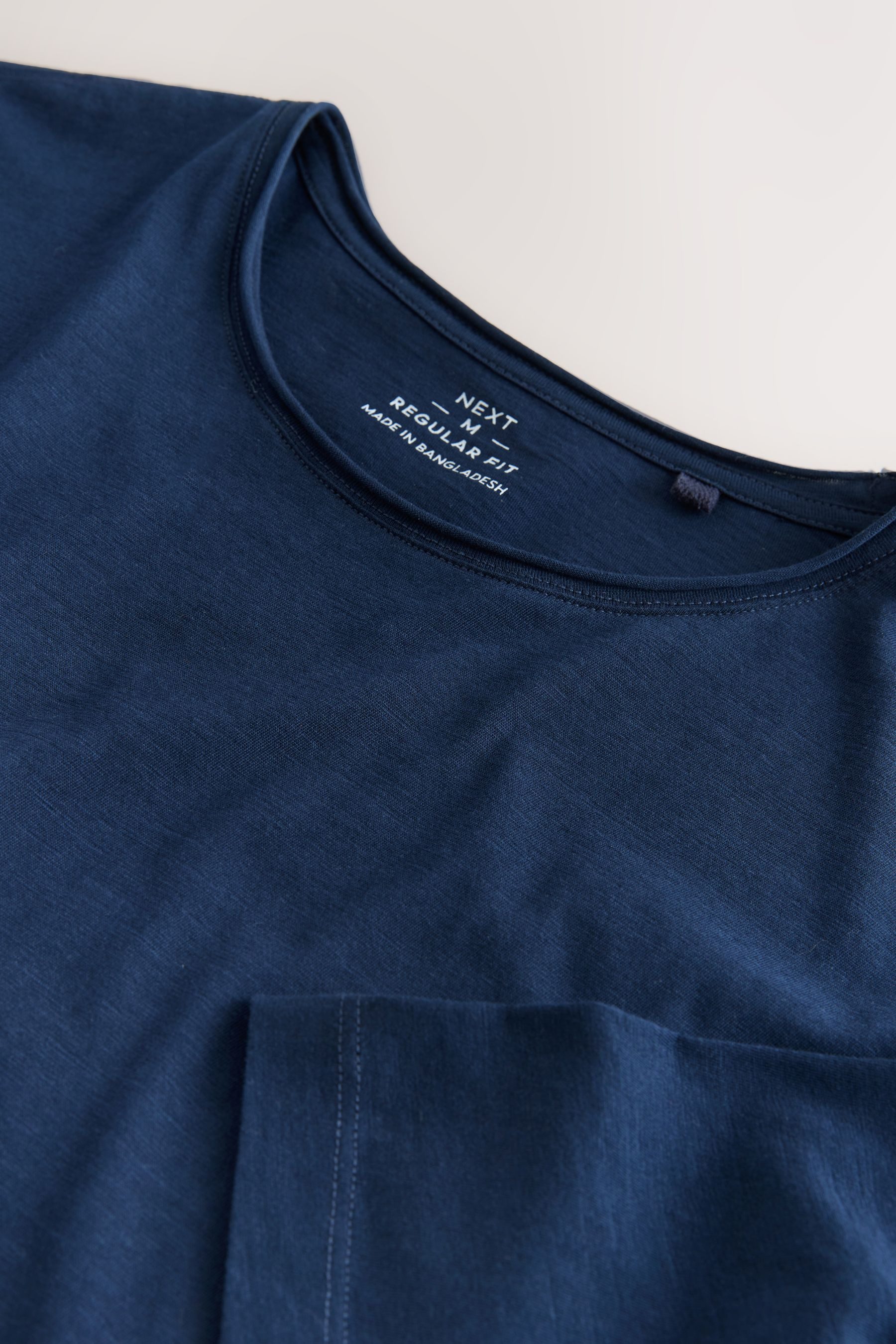 Next T-Shirt Leichtes, unversäumtes T-Shirt aus Flammgarn (1-tlg)