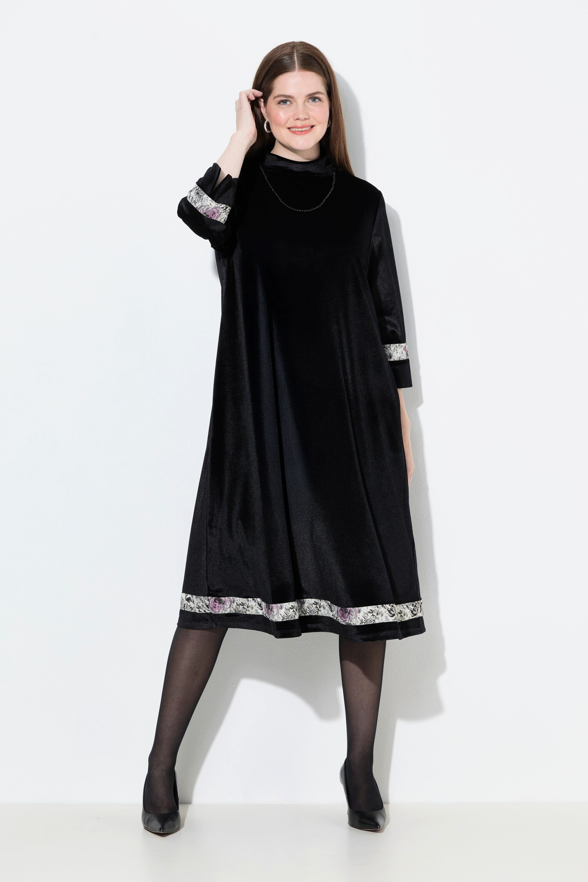 Ulla Popken Midikleid Samtkleid Schmuckkette Stehkragen 3/4-Arm