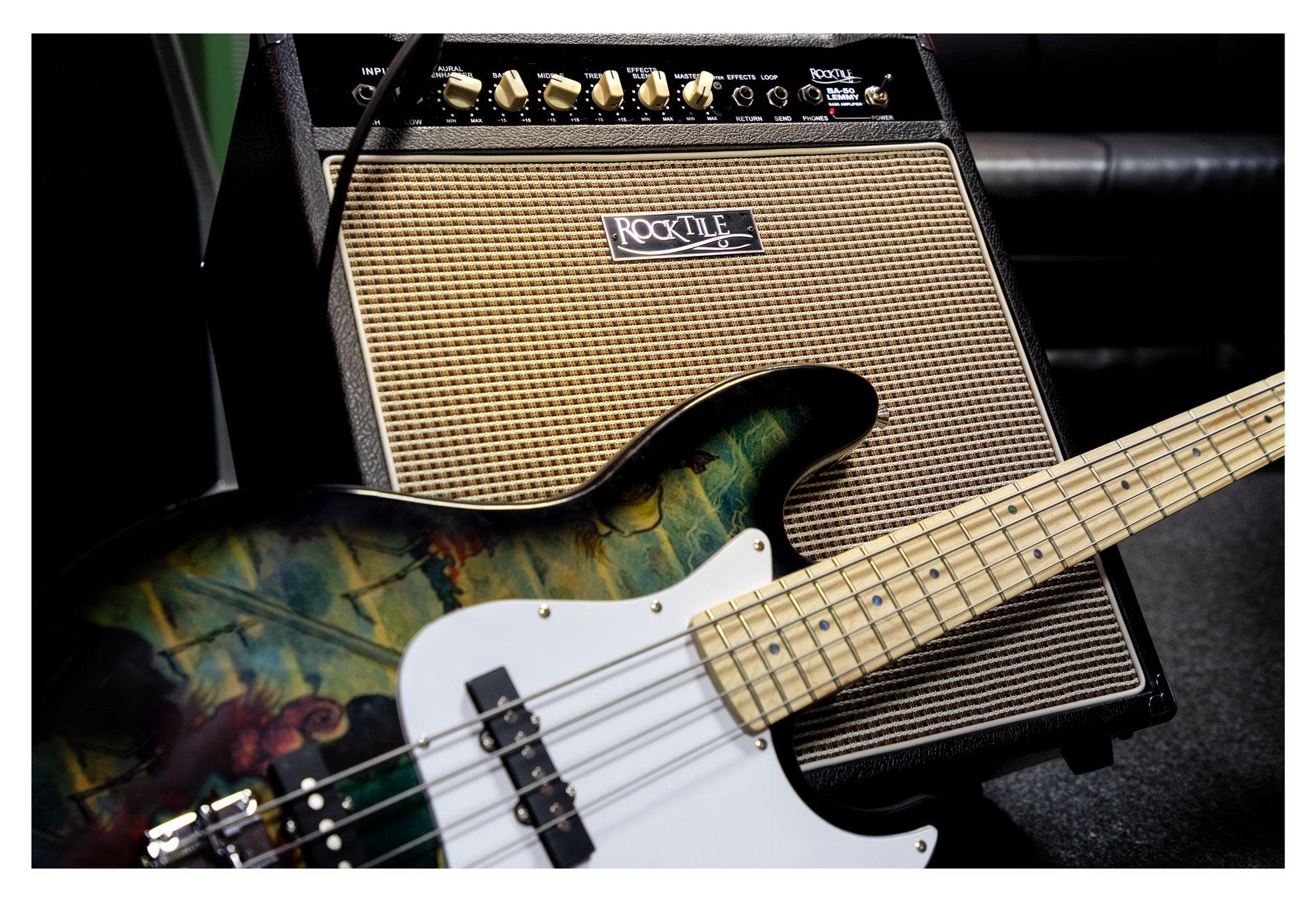 (Normal/Drive), (Anzahl und Aural Kanäle: Bassverstärker Limiter) - Lemmy 3-Band-EQ und Rocktile W, BA-50 50 Enhancer - Basscombo Effektschleife 2 Verstärker