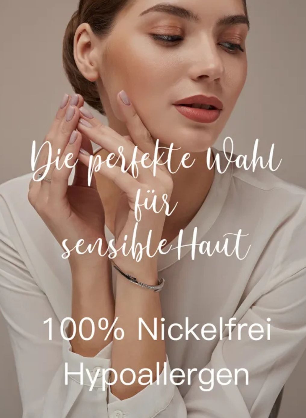 Einzelstück Charm-Kette Halskette mit Globus Anhänger – Bild 5 von 5