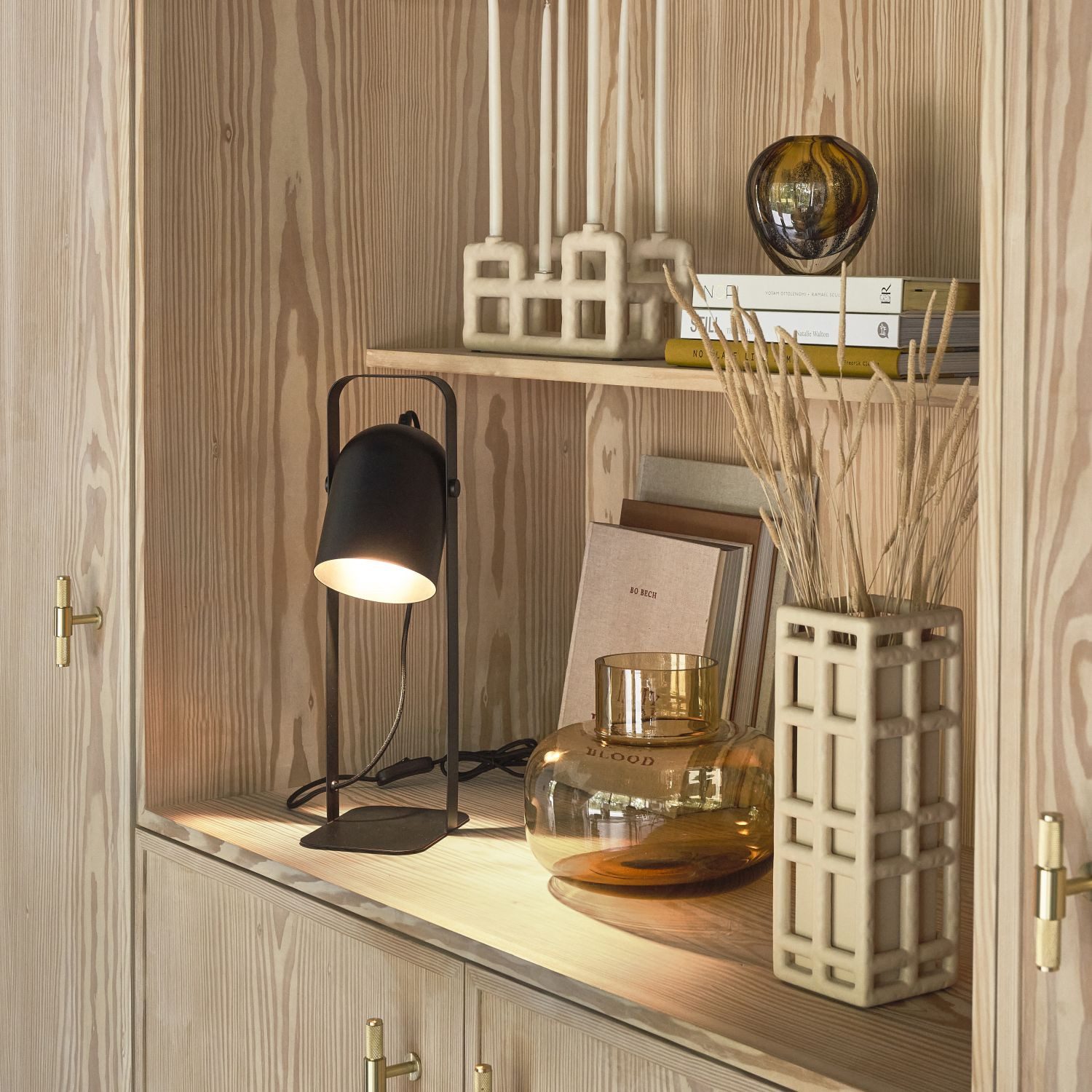 Villa Collection Denmark Tischleuchte Nesvik Schwarz Groß