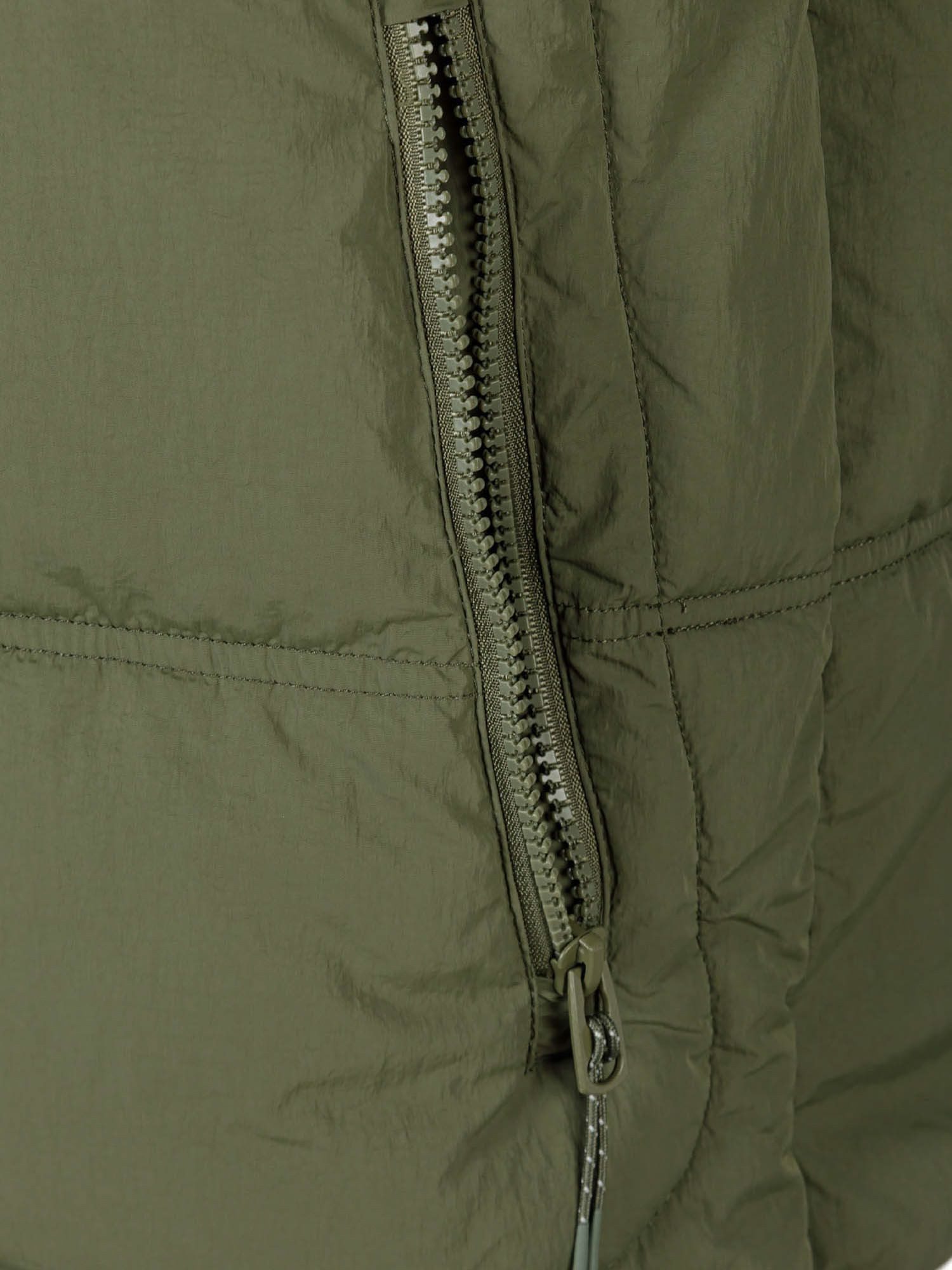 Respect Winterjacke Steppjacke mit Reißverschlusstaschen und Ärmelpatch  (XS-XXL) trendiges Design
