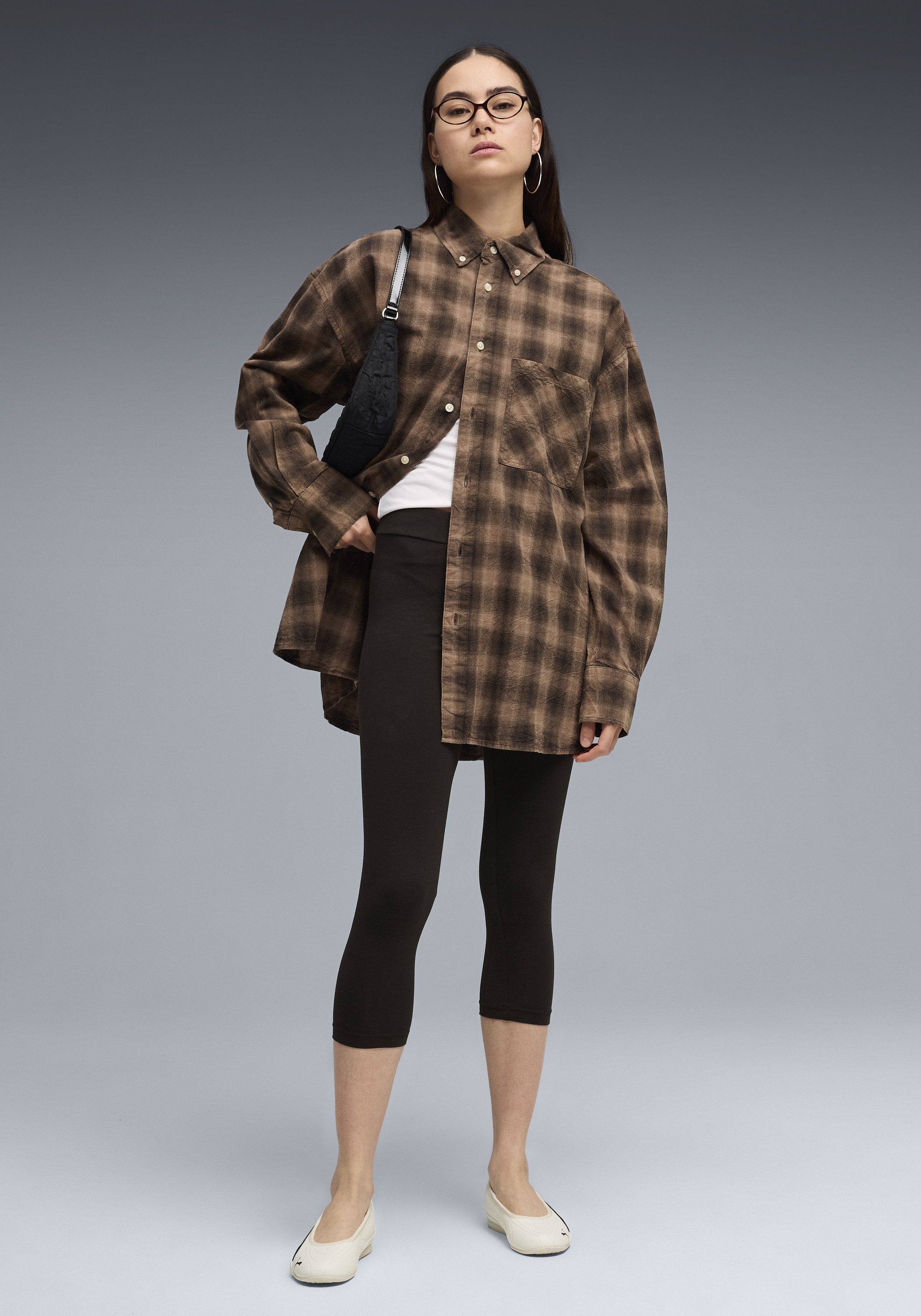 PUMA Leggings ESS CAPRI LEGGINGS aus Baumwollmischung, sportlicher Stil, schmale Passform