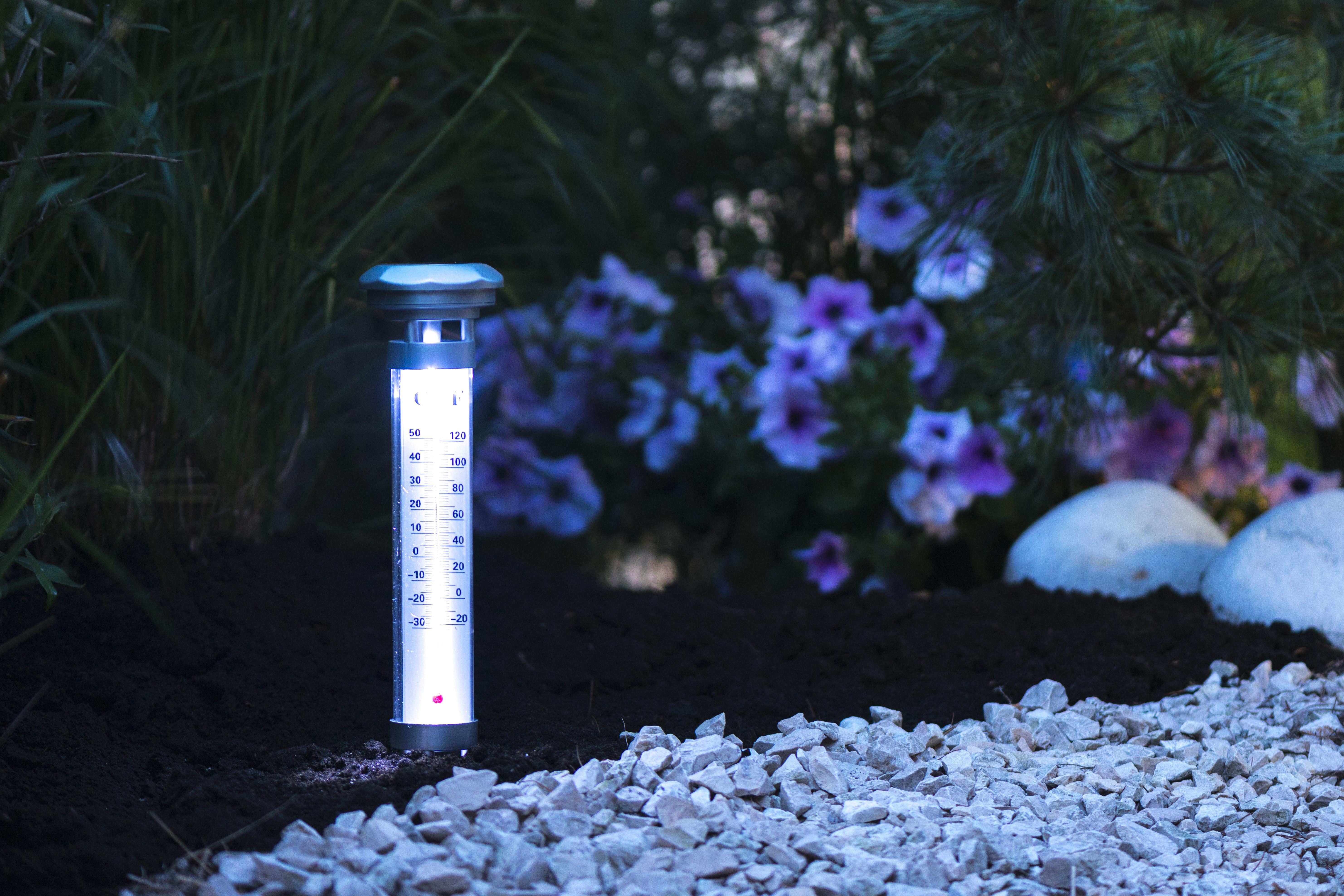 Grundig Außentemperaturanzeige Grundig Solarleuchte Thermometer