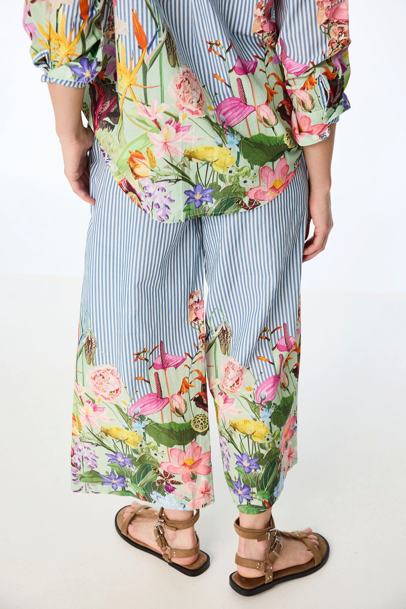 Himalaya Clothing Stoffhose Weite Damenhose - Gestreifte Sommerhose mit floralem Saum-Print Atmungsaktive Palazzo Hose aus weicher Baumwolle