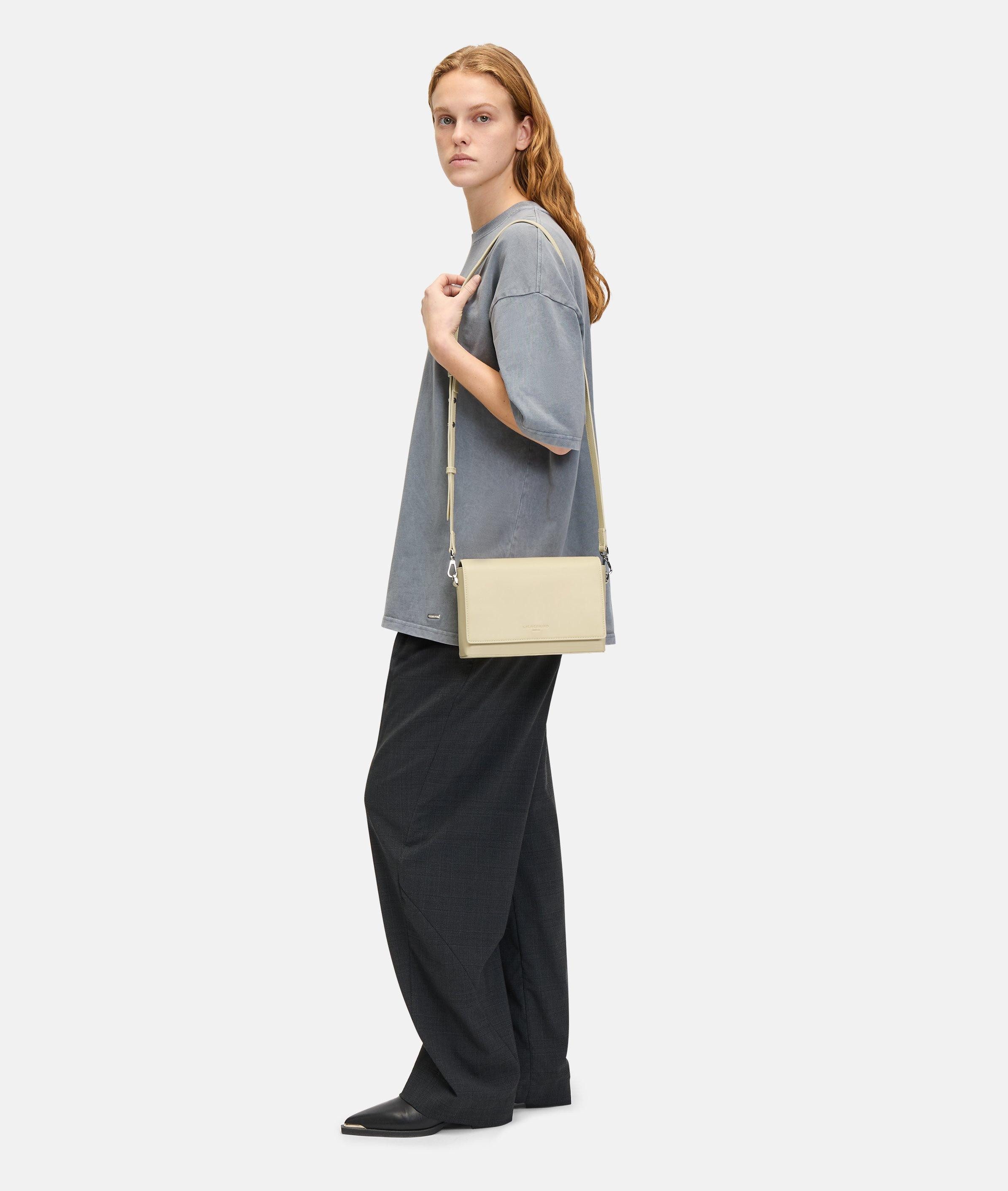 Liebeskind Berlin Umhängetasche Hilla Crossbody M, Mittelgroße Crossbody Bag aus Schafsleder