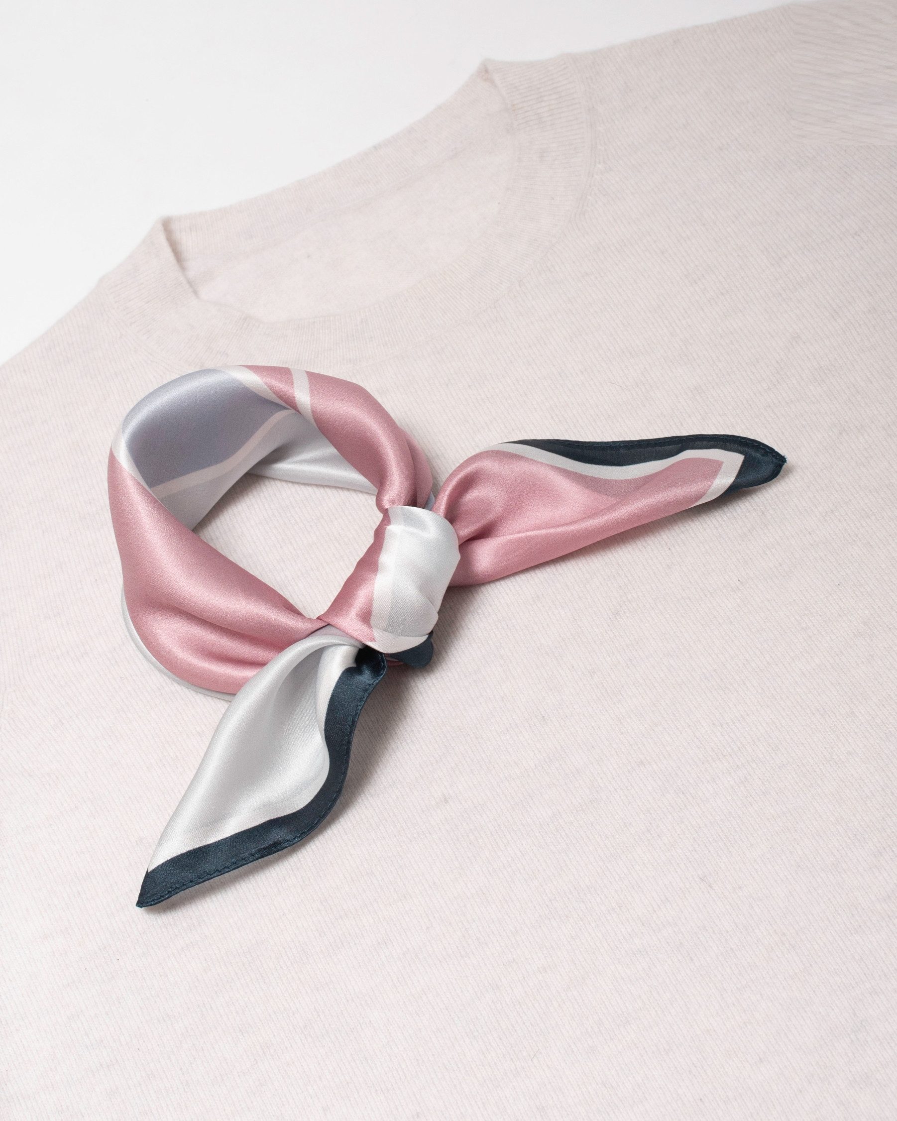 MayTree Seidentuch quadratisch zarte Rose 53x53, (Stück), 100% Seide günstig online kaufen