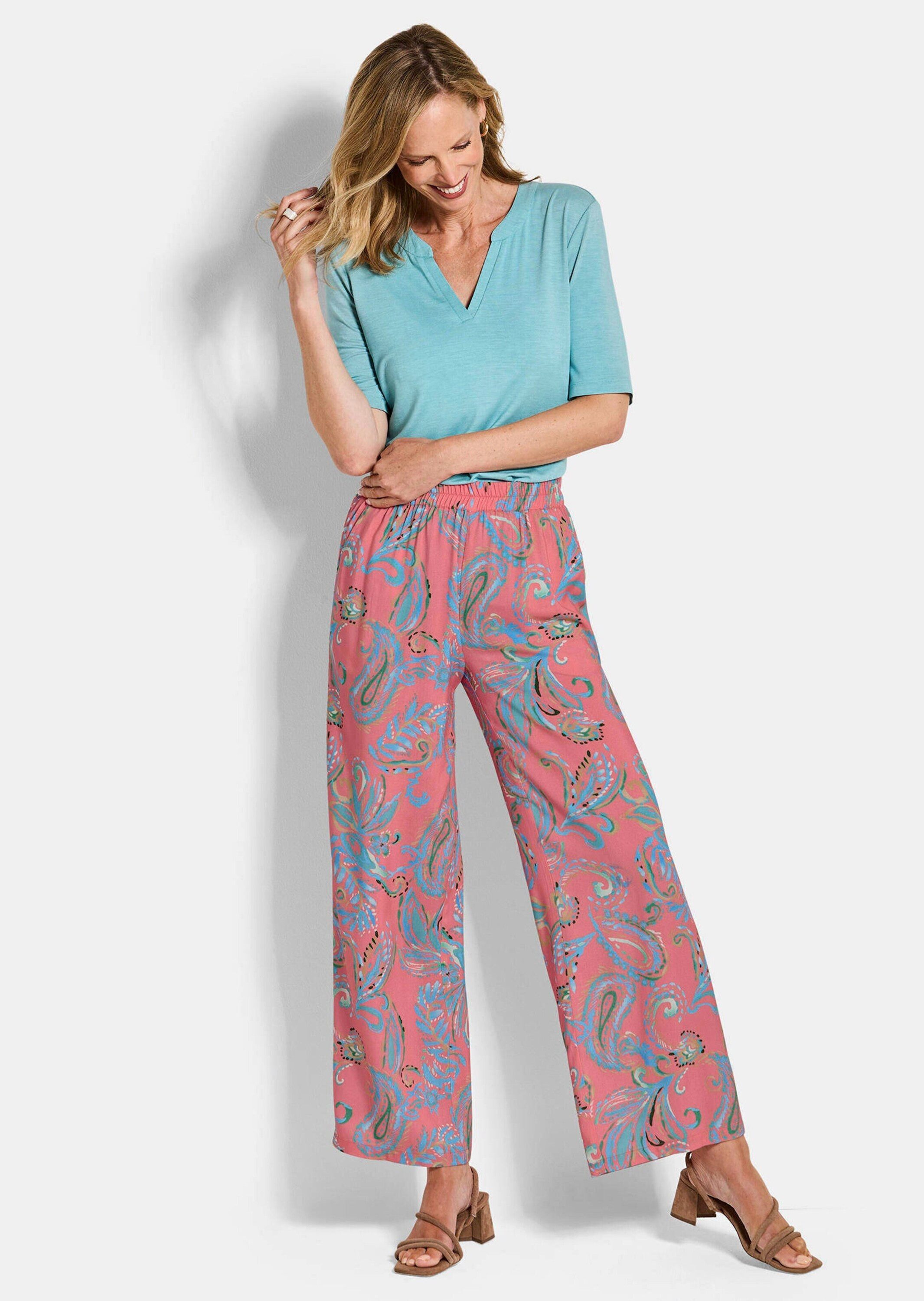 GOLDNER Schlupfhose Leichte Sommerhose mit Paisley-Print Druckhose mit Schlupfbund, Eingriffstaschen und Knöchellänge