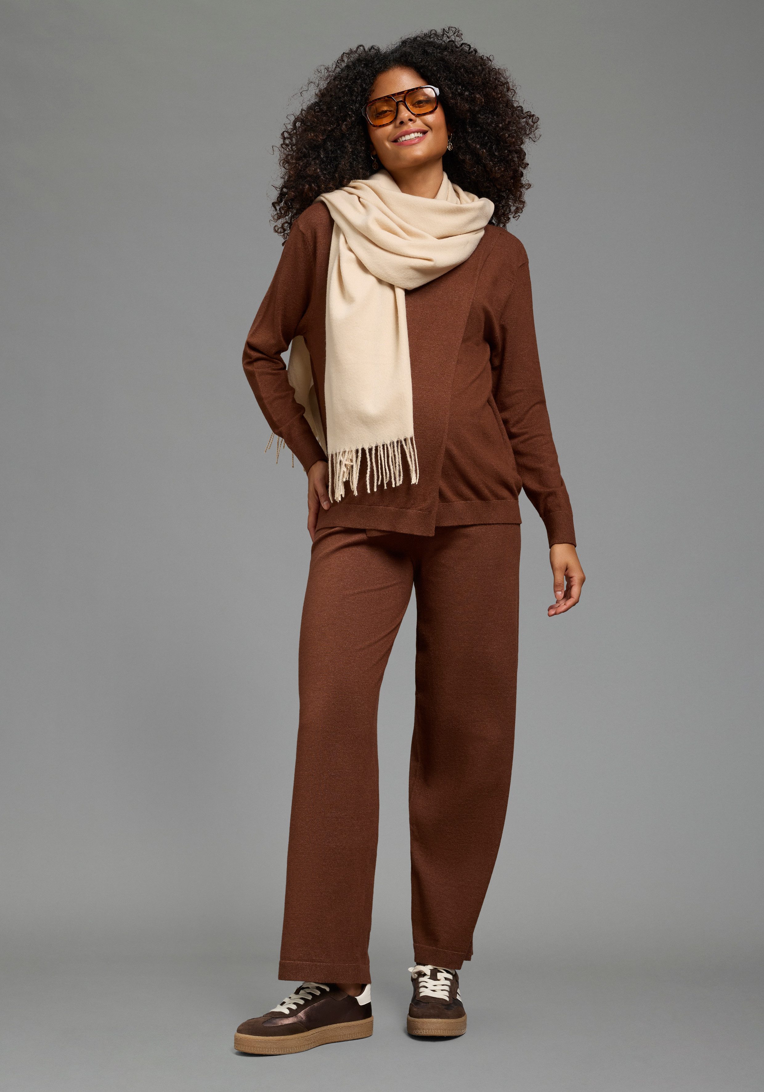 Zum Outfit 10