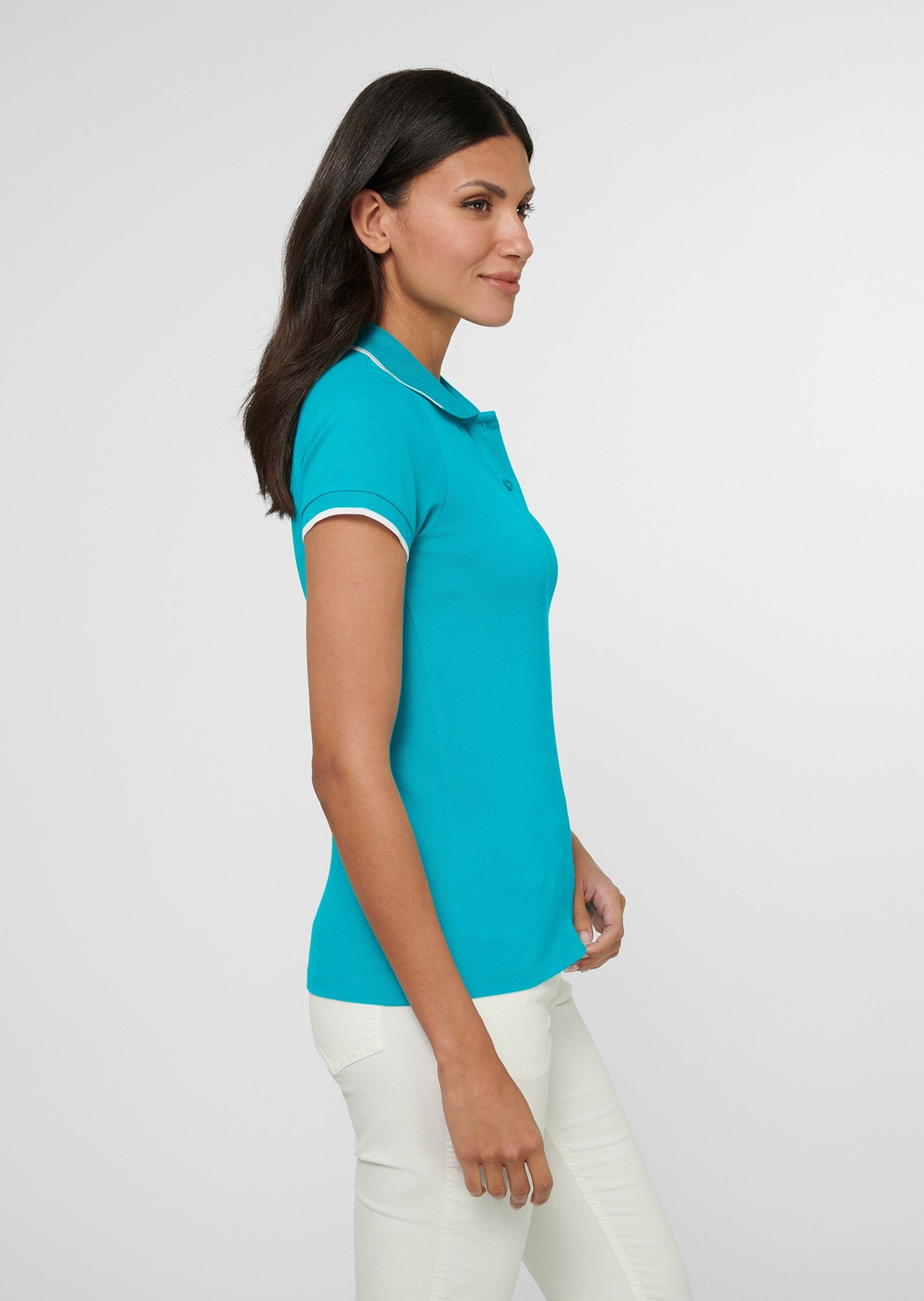 MADELEINE Kurzarmshirt Sportives Poloshirt mit Halbarm Unifarbenes Modell mit klassischem Kragen und kurzer Knopfleiste