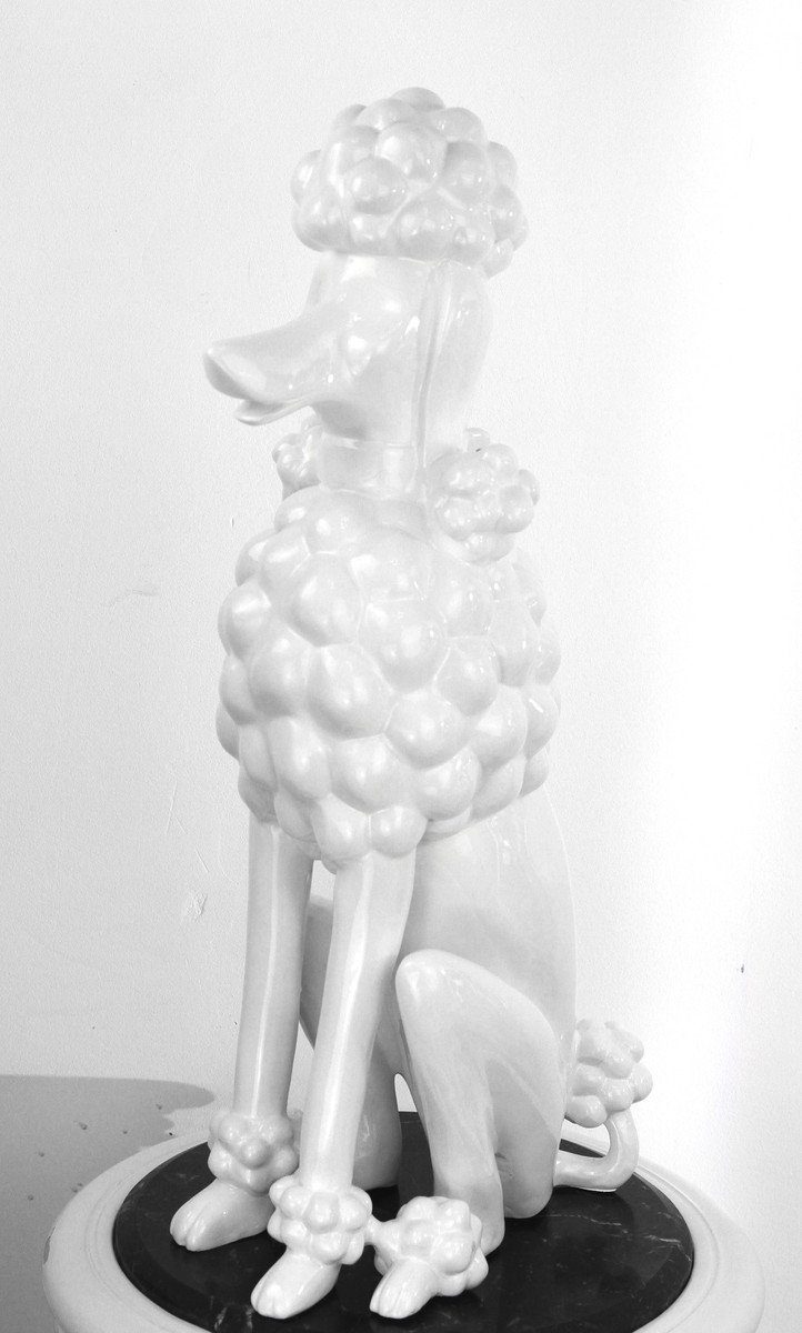 Skulptur Dekofigur Pudel Hund Weiß H. 63 cm - Wetterbeständige Deko Skulptur - Wohnzimmer Deko - Garten Deko - Terrassen Deko