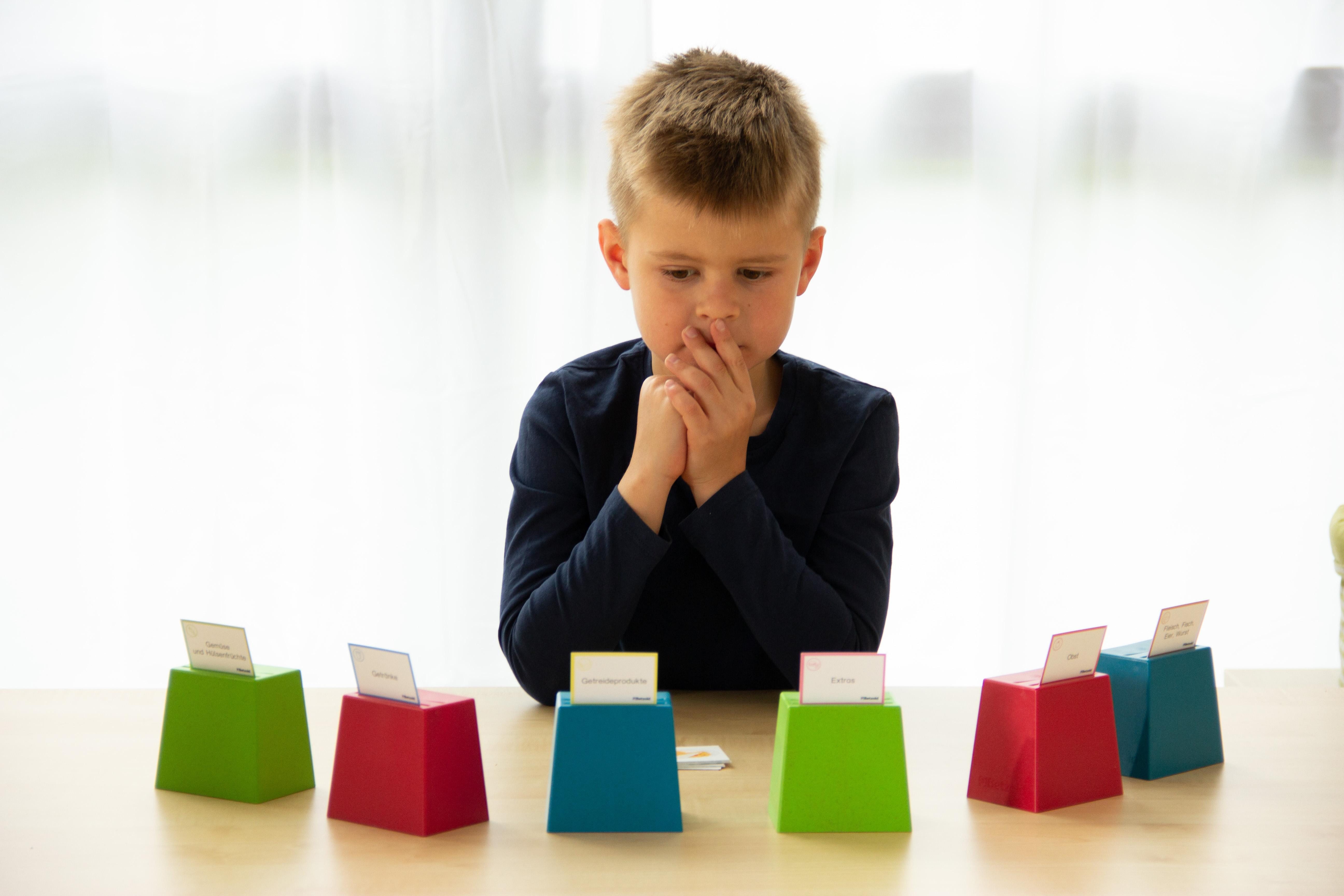 Betzold Tischkartenhalter Mengen und Zahlen – Quizzerkarten, Karton