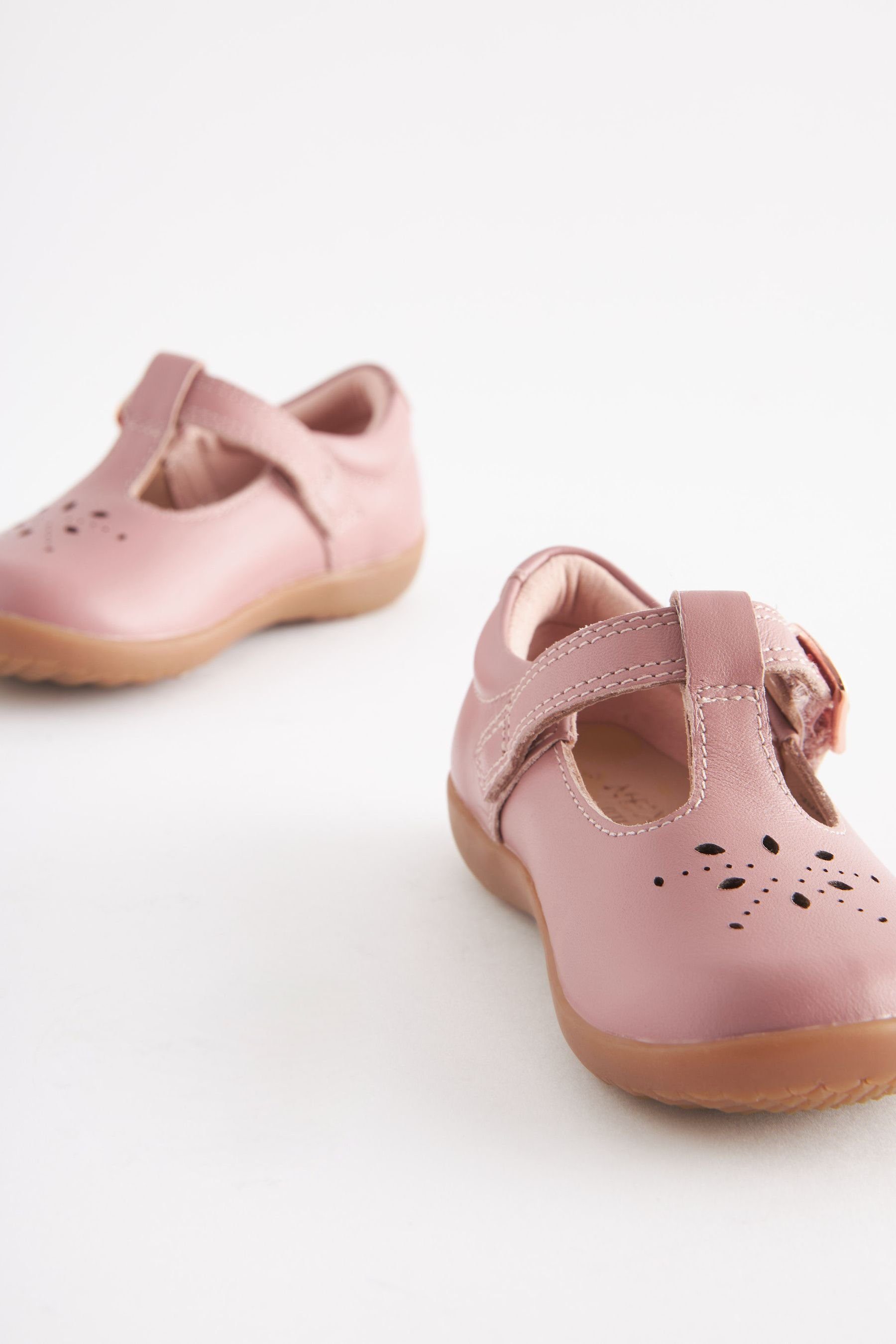 Next Schuh mit T-Steg für Laufanfänger (1-tlg) Leather Pink Blush Lauflernschuh