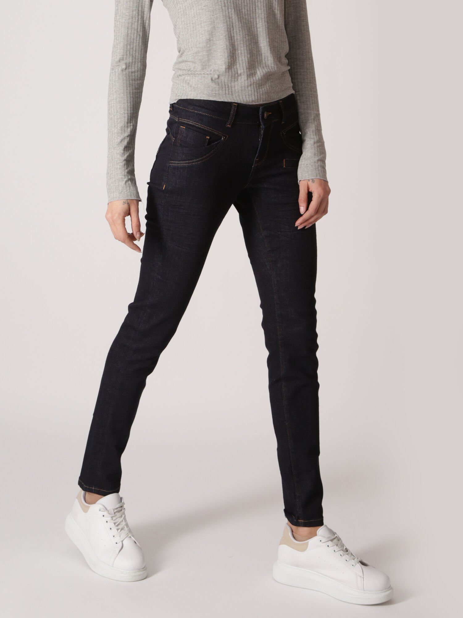 Denim of Suzy Skinny-fit-Jeans Miracle Denim figurbetont Raw