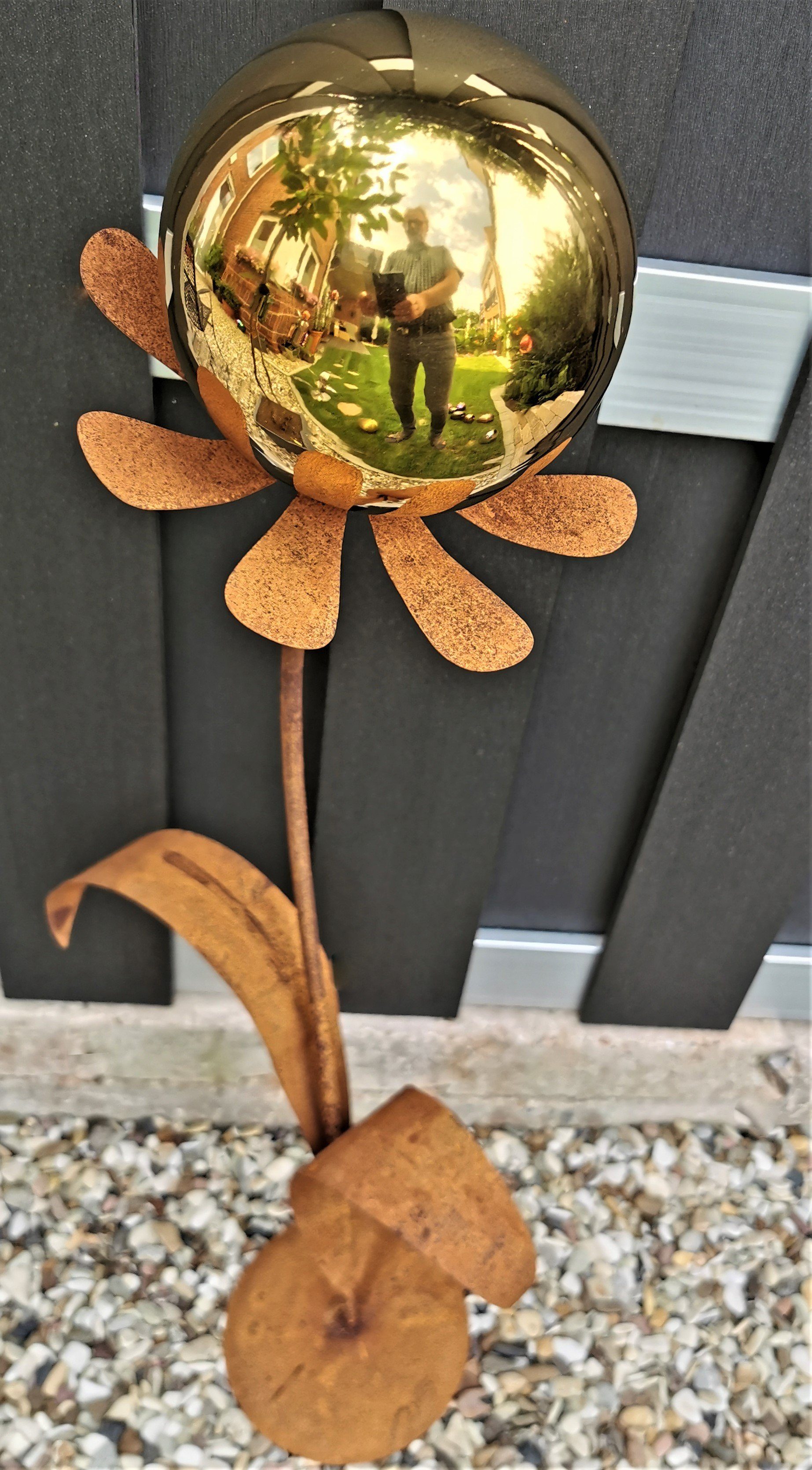 Jürgen Bocker - Gartenambiente Gartenstecker Blume Rotterdam Corten 97 cm mit Kugel und Standfuß