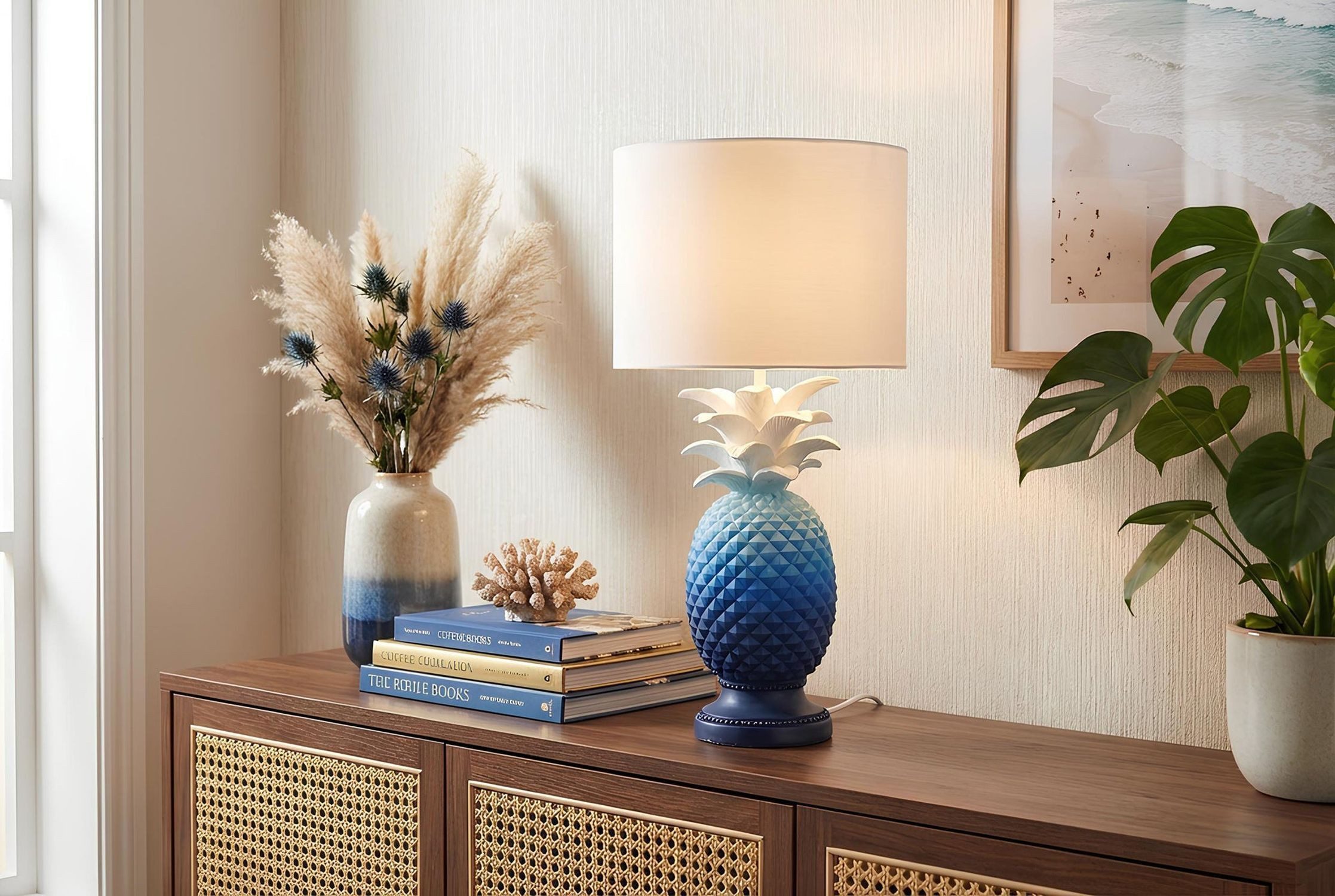 Licht-Erlebnisse Nachttischlampe AILSA, ohne Leuchtmittel, Blau Weiß 47 cm hoch Ananas Design Polyresin Stoff E27 Modern