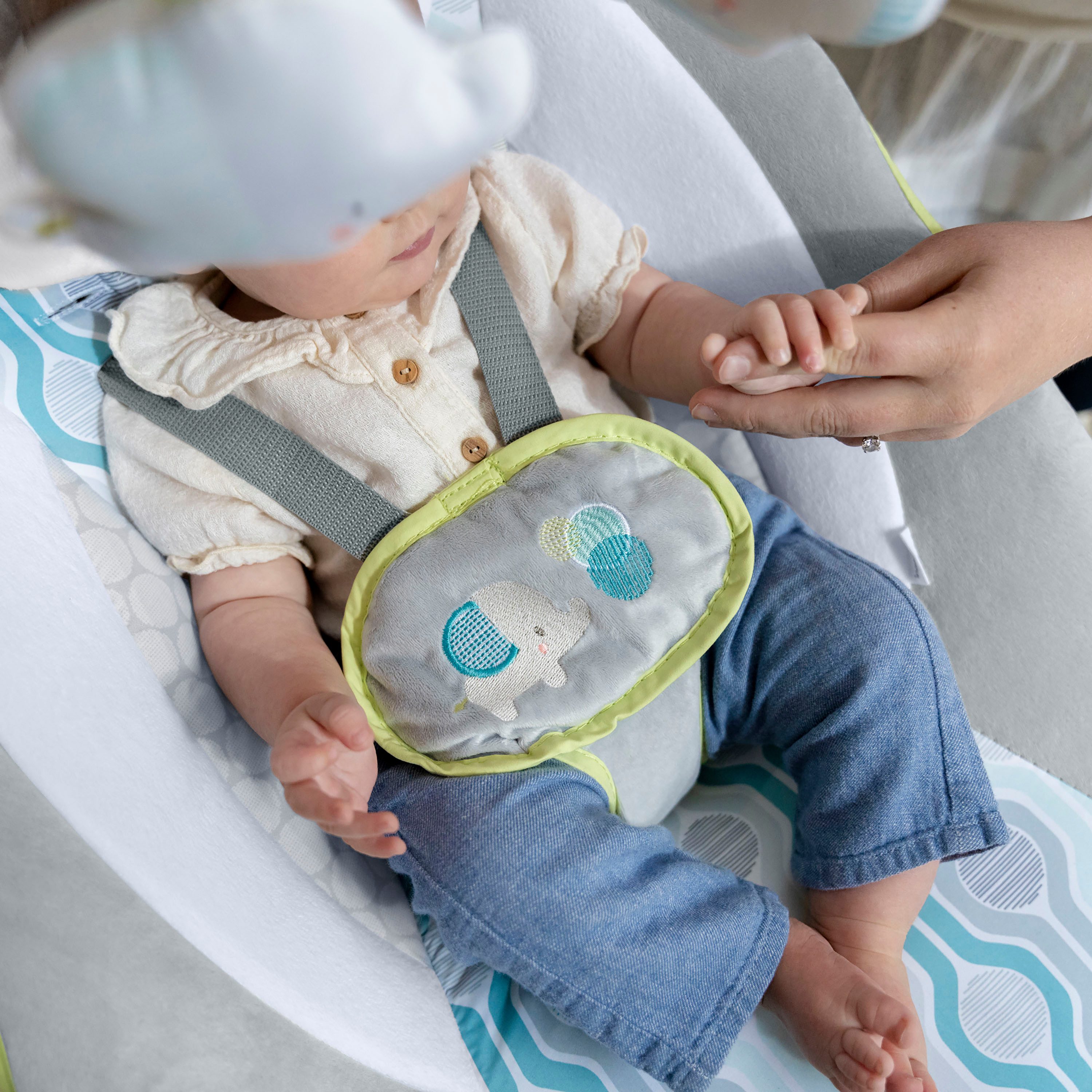 ingenuity baby rocker SimpleComfort Compact Soothing Swing - Everston, with sound effect