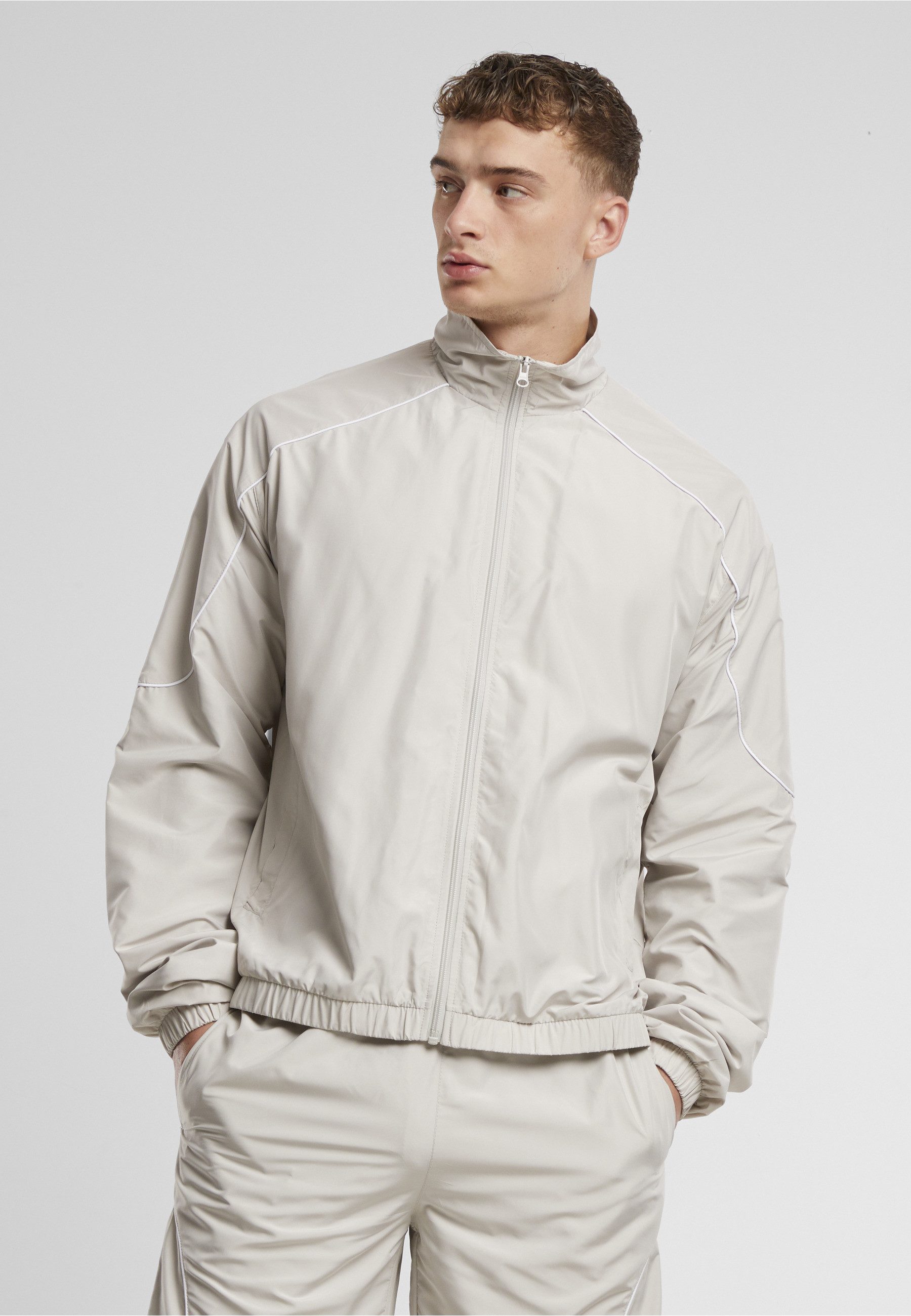 URBAN CLASSICS Trainingsjacke Urban Classics Piped Panel Trackjacket (1-St)