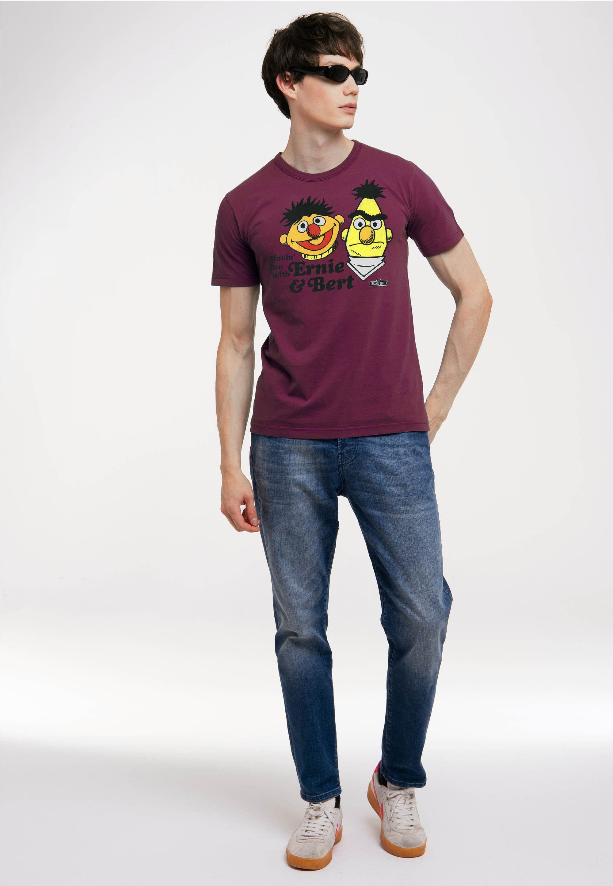 LOGOSHIRT T-Shirt Sesamstrasse - Ernie & Bert mit lizenziertem Print