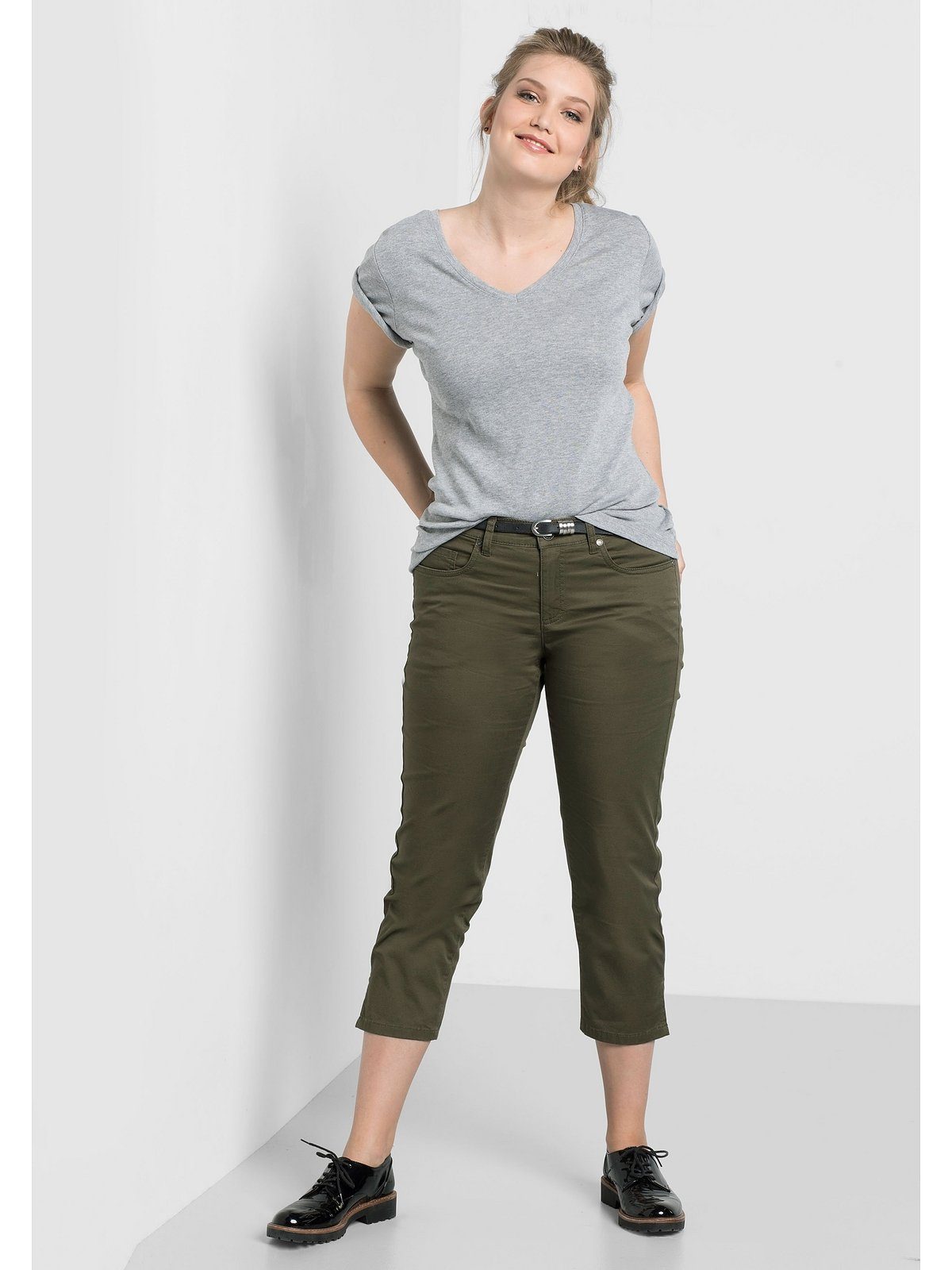 aus elastischem Baumwoll-Twill 7/8-Hose Größen Sheego Große dunkelkhaki