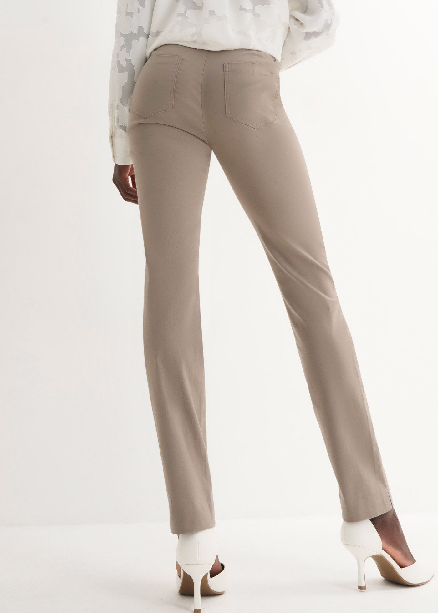 bonprix Stretch-Hose aus Viskose, Slim Fit Passform, Schlupfform mit Gürtelschlaufen