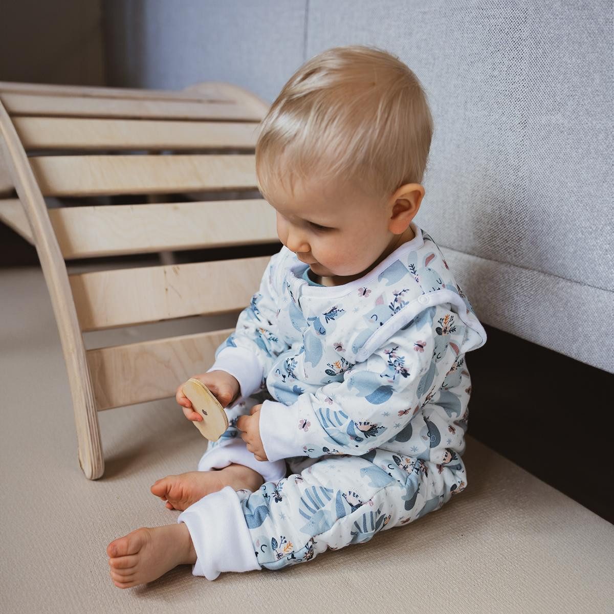 TupTam Babyschlafsack 2.5 TOG Schlafsack BIO-Baumwolle mit Beinen und Ärmeln Herbst Winter – Bild 3 von 5