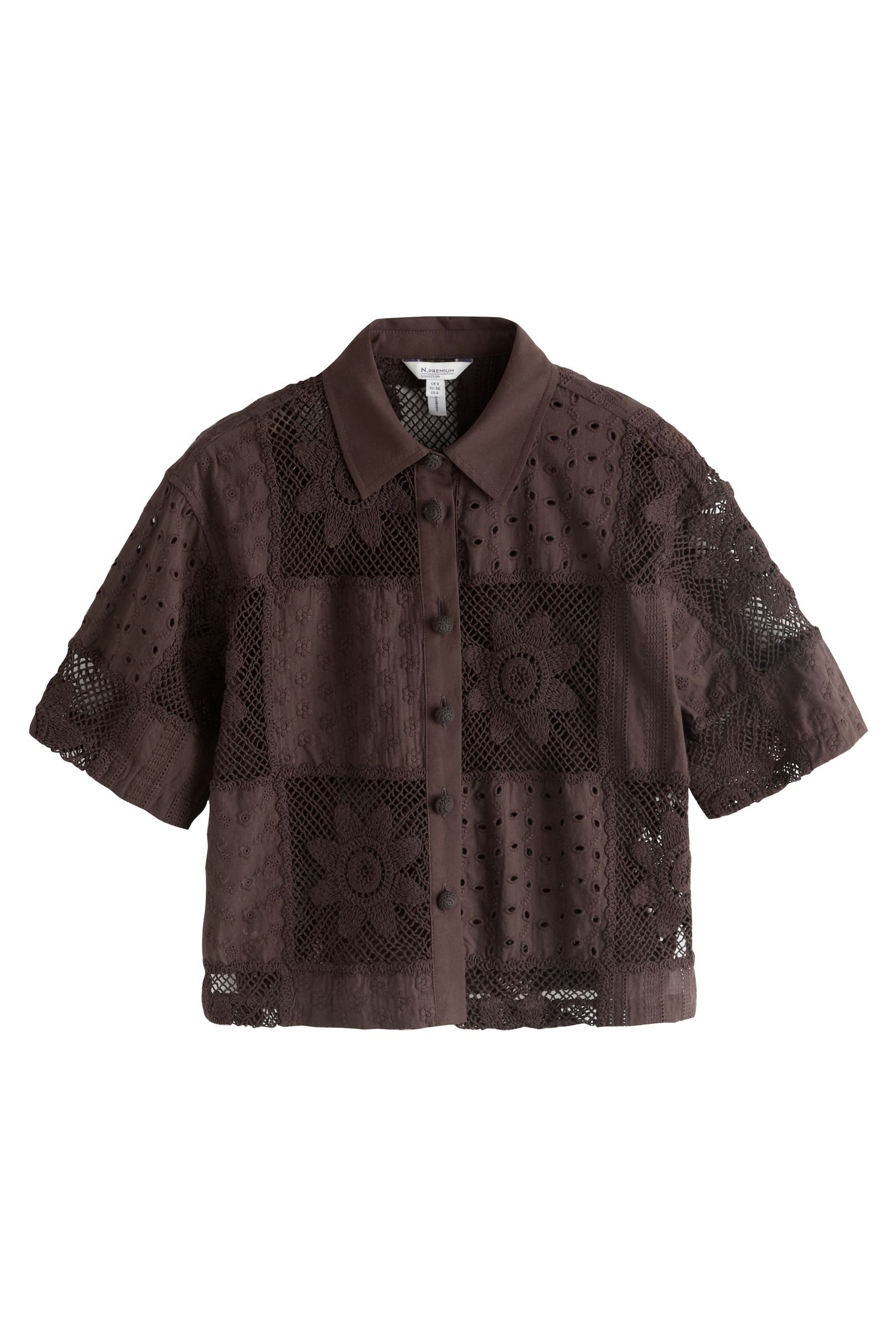 Kurzarmhemd N. Premium Patchwork-Kurzarmhemd mit Häkelei