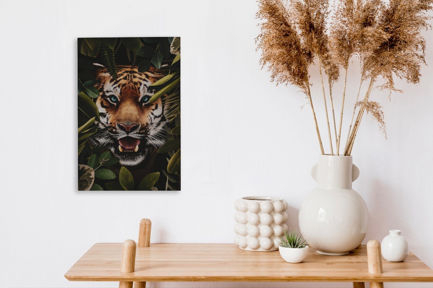 OneMillionCanvasses® Leinwandbild Tiger - Pflanzen St), cm (1 Grün, inkl. Gemälde, 20x30 fertig - Leinwandbild Zackenaufhänger, bespannt