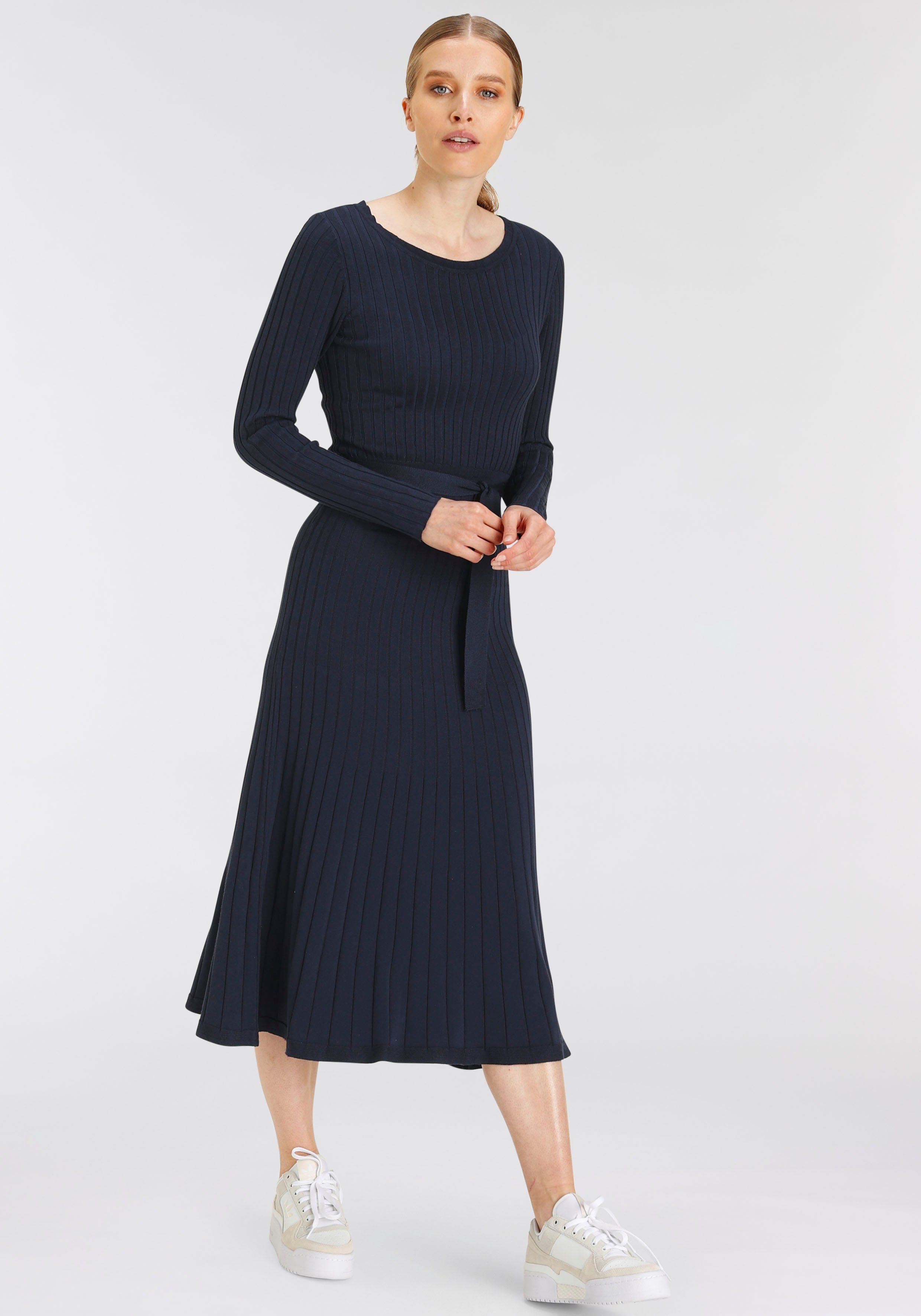DELMAO Strickkleid, mit passendem Gürtel günstig online kaufen