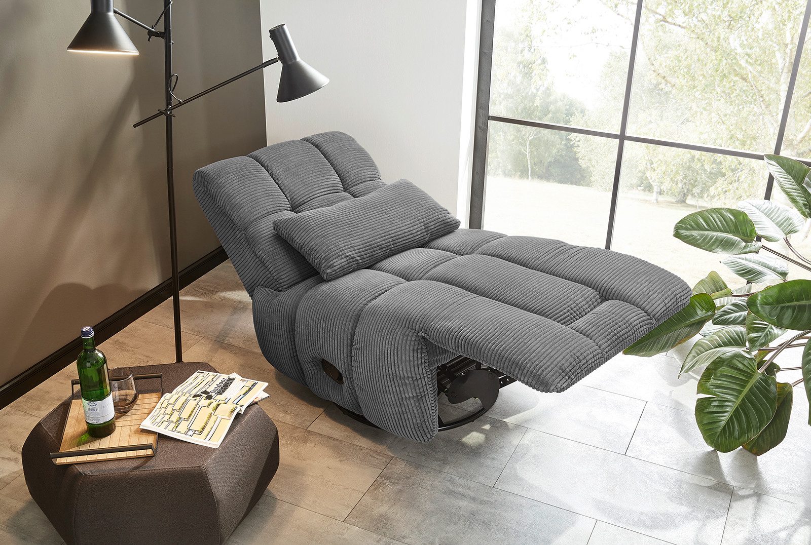 Jockenhöfer Gruppe Relaxsessel Doncaster, B: 84 cm, Sitzhöhe: 50 cm, mit Dreh-, Schauckel-, Relax- & Wippfunktion, weicher Cordstoff