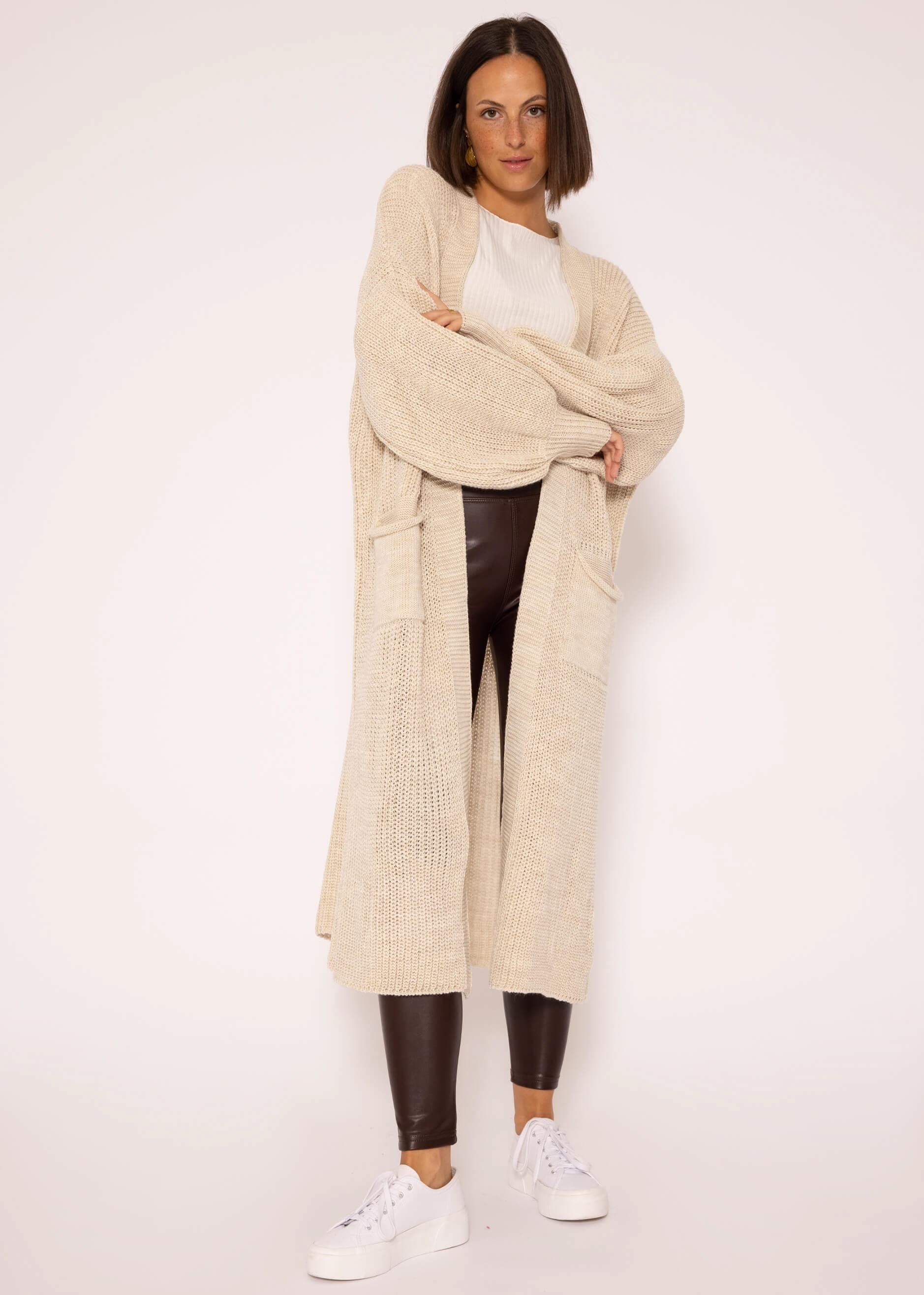 SASSYCLASSY Longstrickjacke Oversize Strickjacke Damen lang Elegant Winter Lässiger Maxi Cardigan aus weichem Grobstrick mit Ballonärmeln