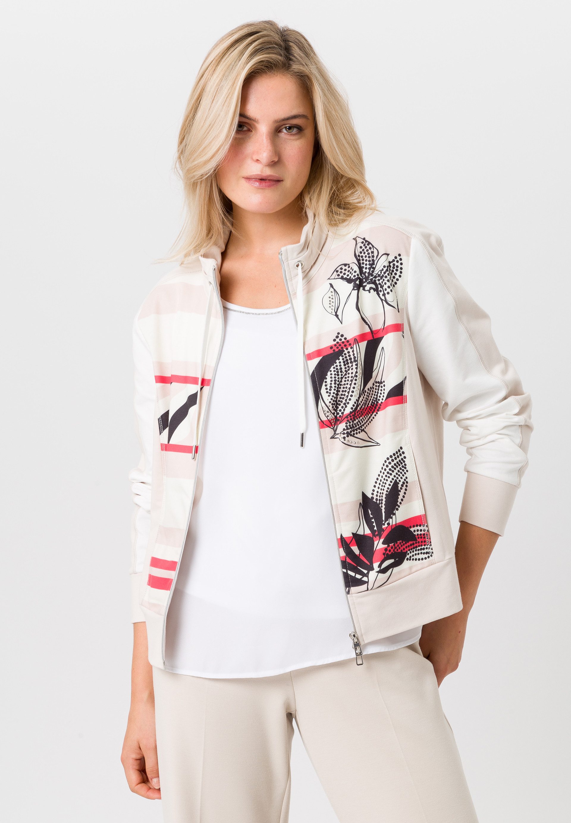 Kurzjacke mit Kontrastdetails