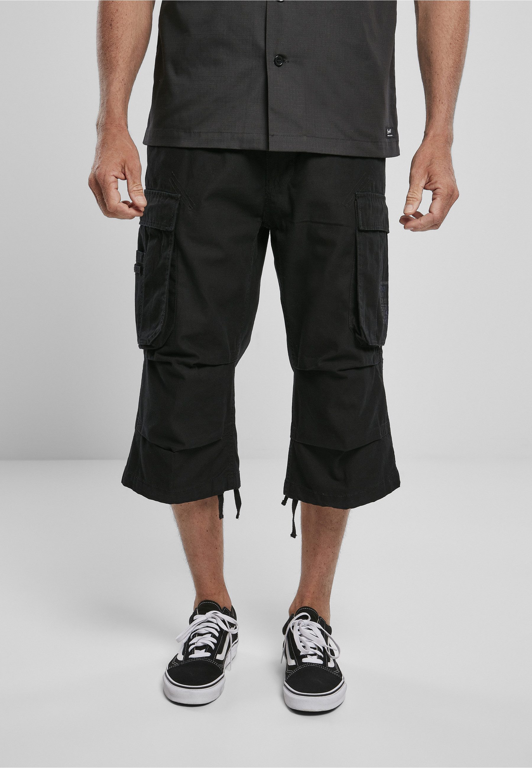 Brandit Stoffhose Brandit Herren Industry Vintage Cargo 3/4 Shorts (1-tlg)