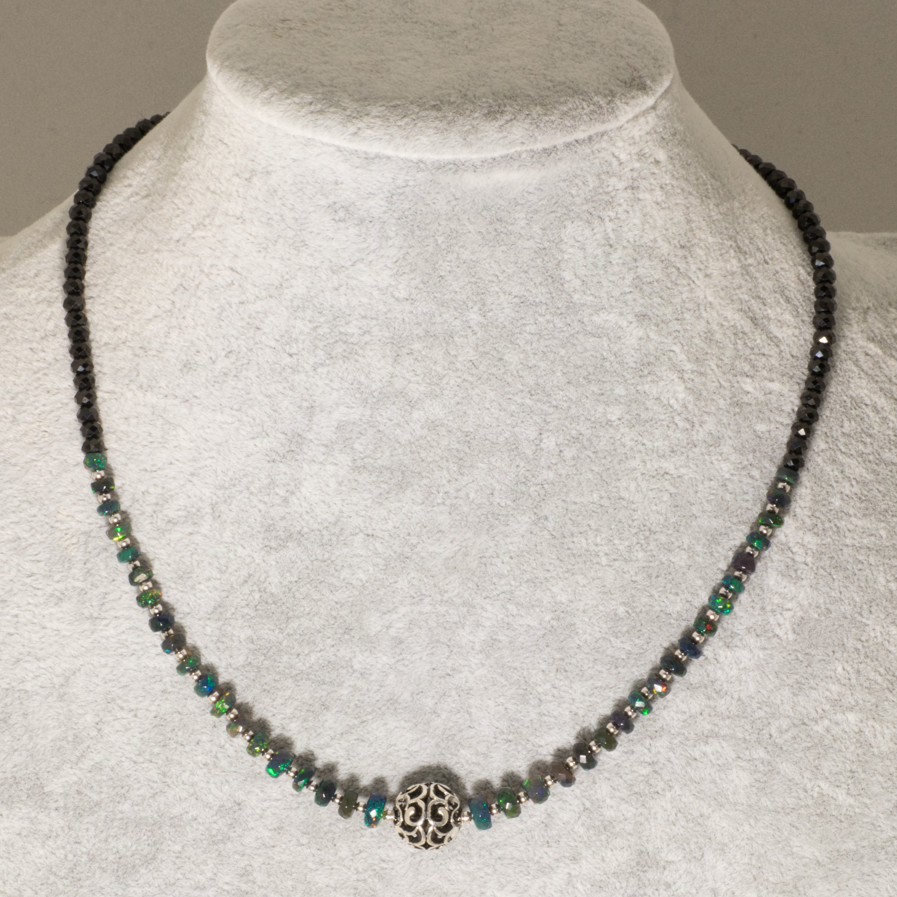 Perlenkette Kette mit echtem Schwarz Opal mit Silberkugel günstig online kaufen