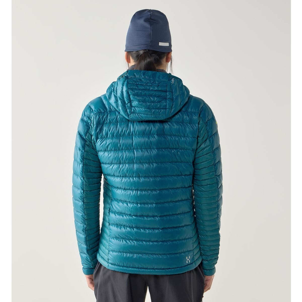 Haglöfs Daunenjacke L.I.M Down II Hood Men Superleichte Daunenjacke mit innovativer Isolierung und anpassbarer