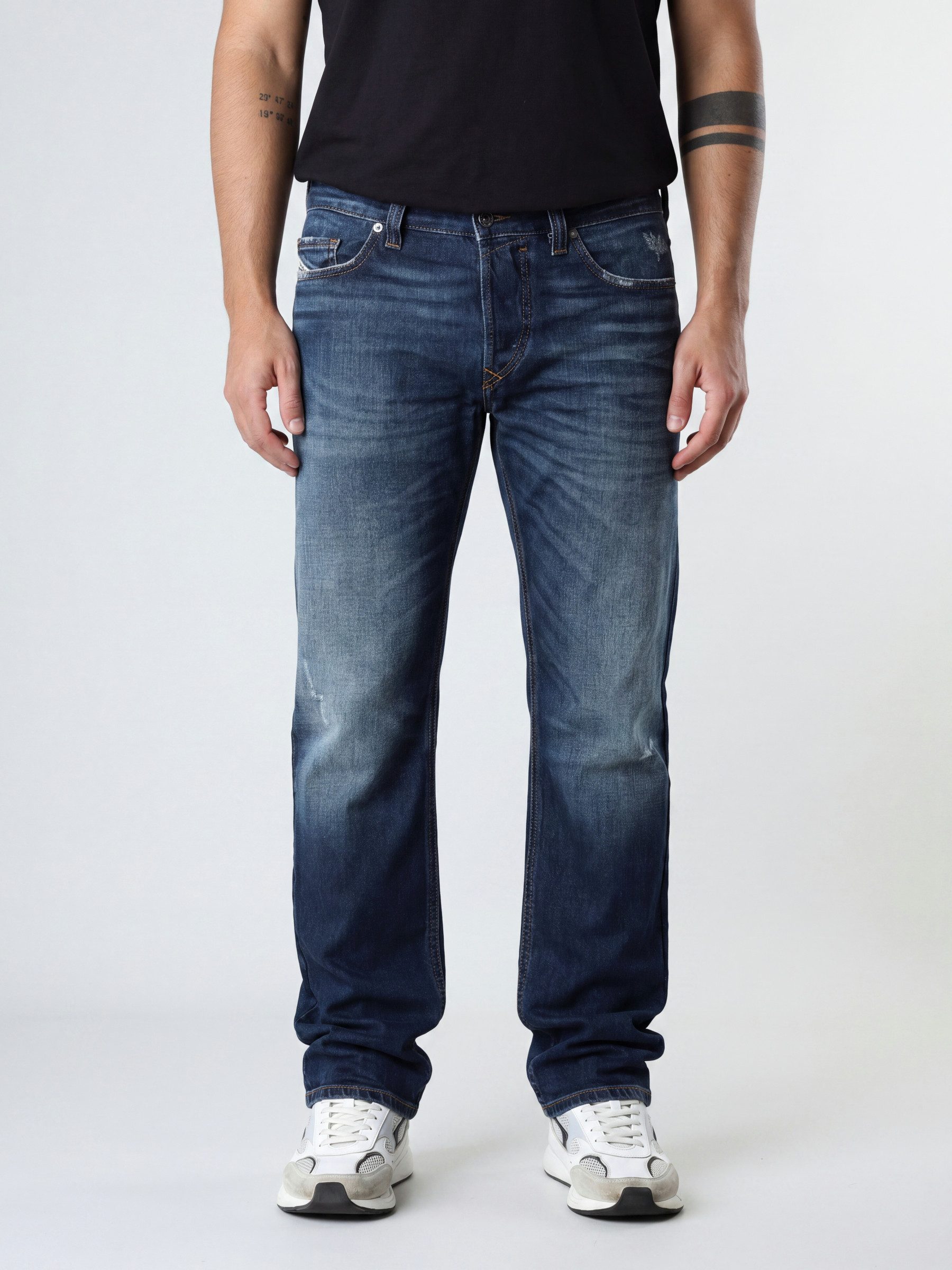 Diesel Straight-Jeans Leicht & Supersoft - SAFADO X - Länge 32 Regular Fit, niedrige Leibhöhe, ohne Stretch