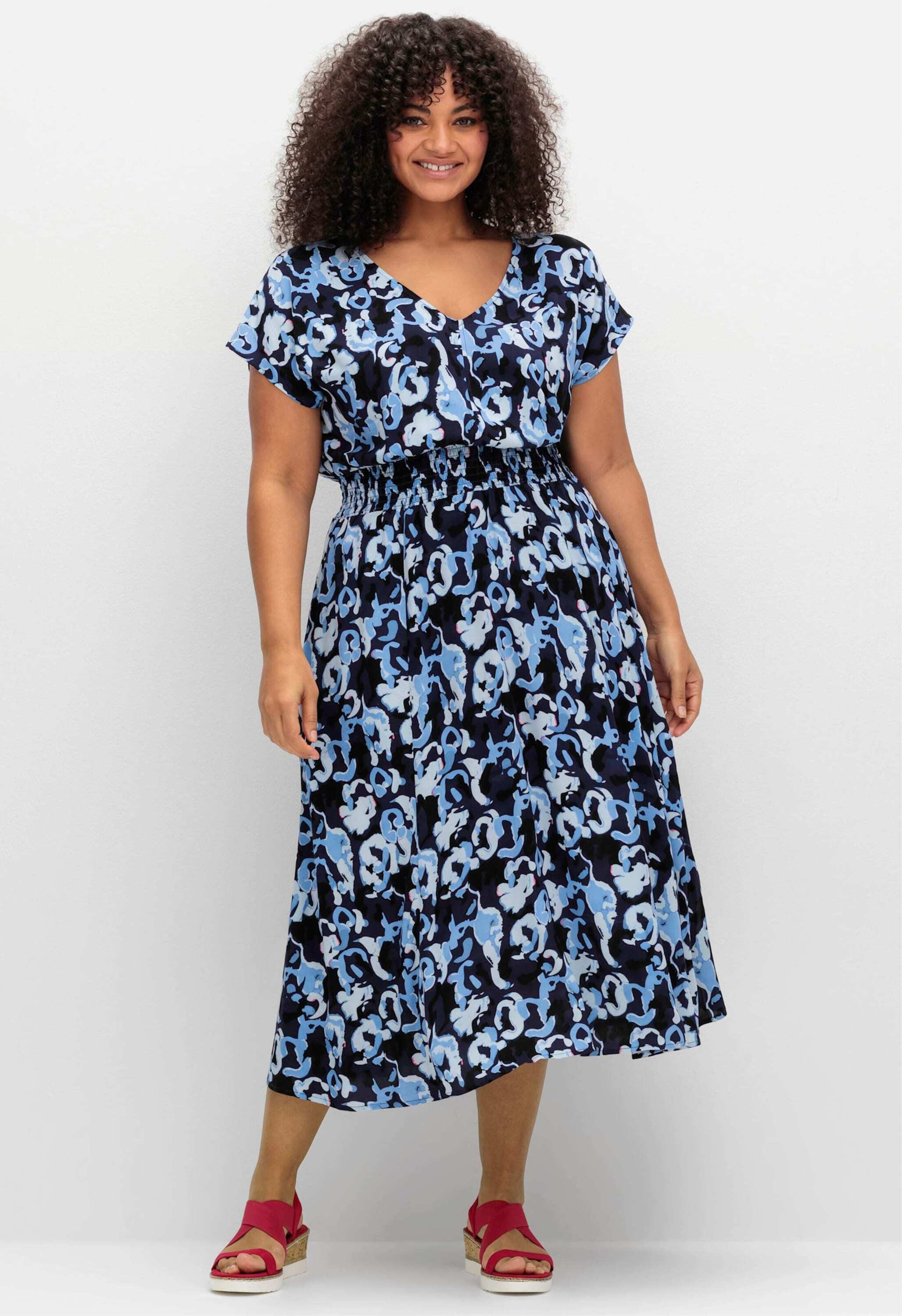 Sheego Etuikleid Druckkleid Kurzarm mit Minimalprint und Smokbund