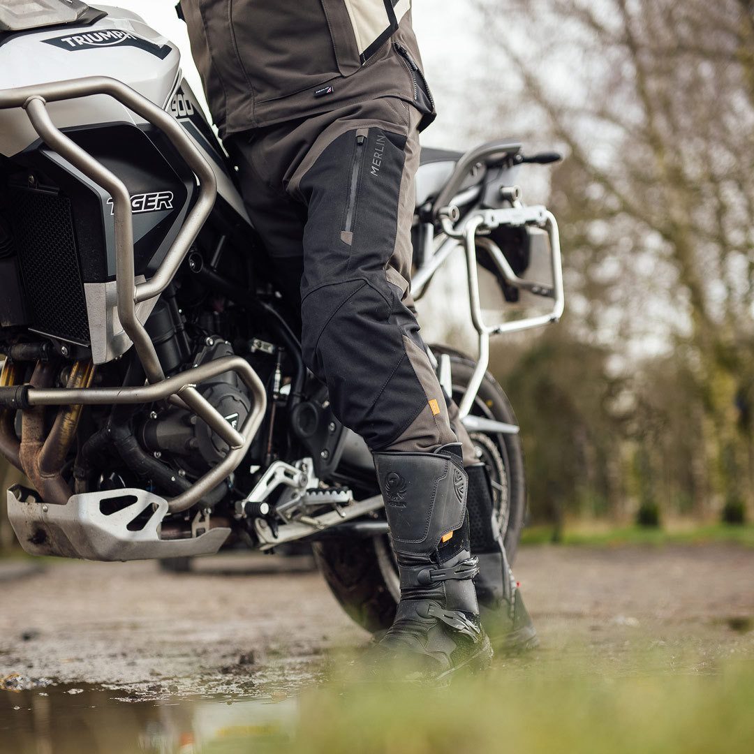 Merlin Motorradhose Borderlands D3O In Boot Motorrad Textilhose Knieprotektoren enthalten