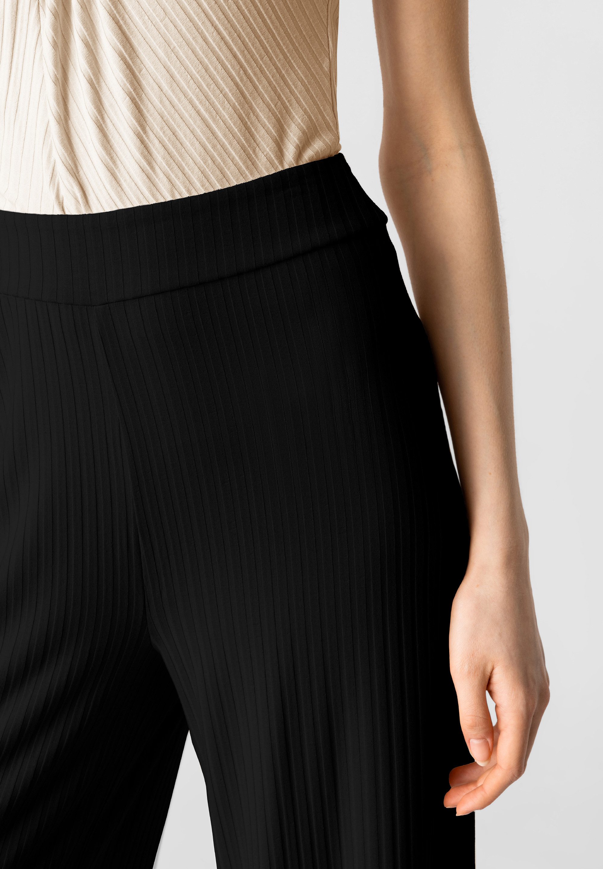 Les Lunes Stoffhose MICHELLE Rib Wide Leg LENZING™ ECOVERO™ Viskose, femininer Chic, gerades weites Bein,bequem