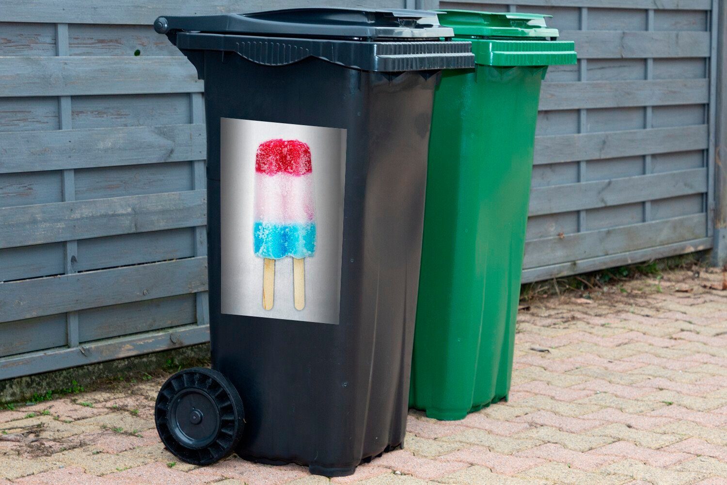 Mülleimer-aufkleber, Mülltonne, Abfalbehälter und (1 Rot, Sticker, gestreiftes weiß Container, Speiseeis blau Wandsticker St), MuchoWow