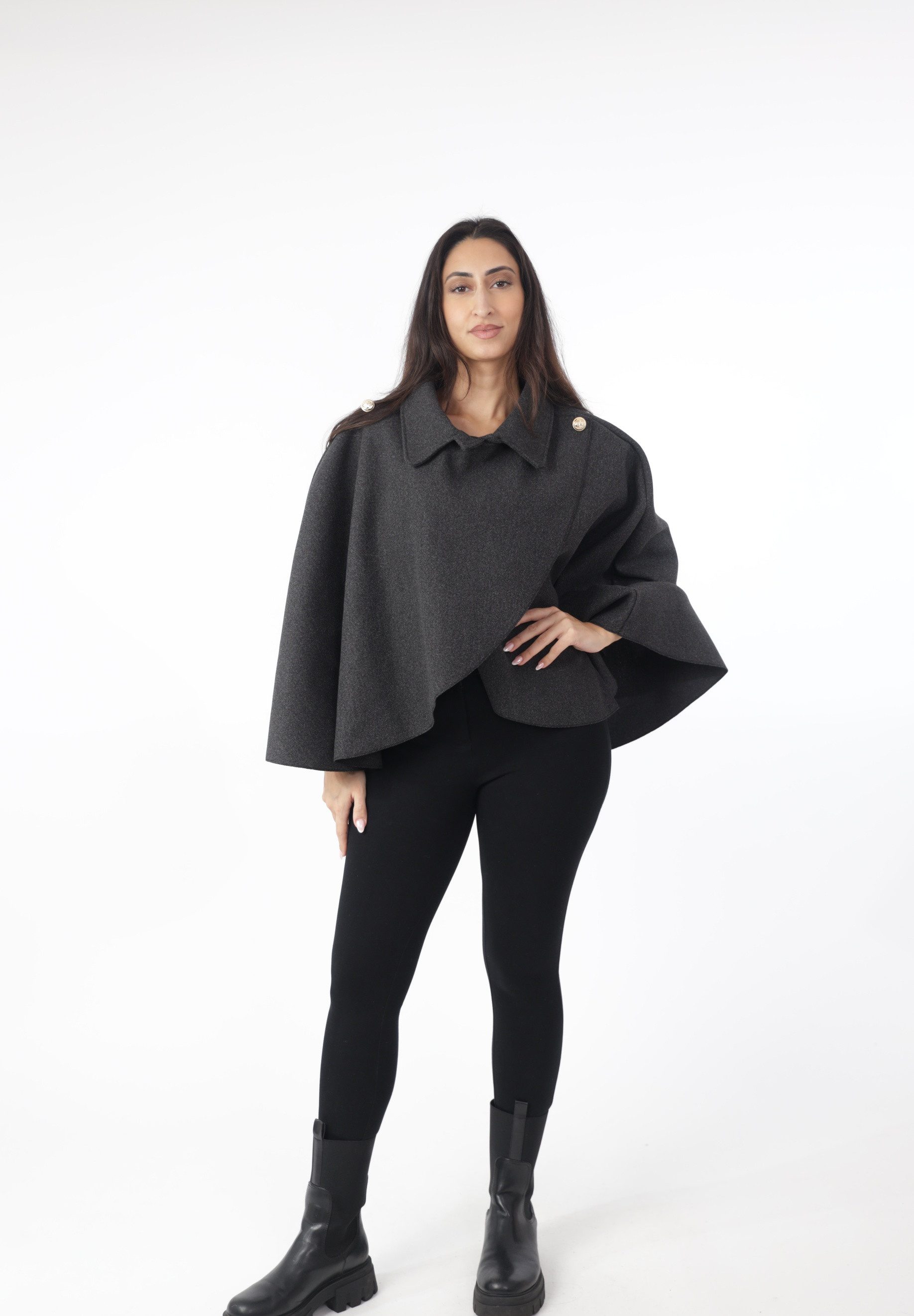 Elara Poncho Jacke